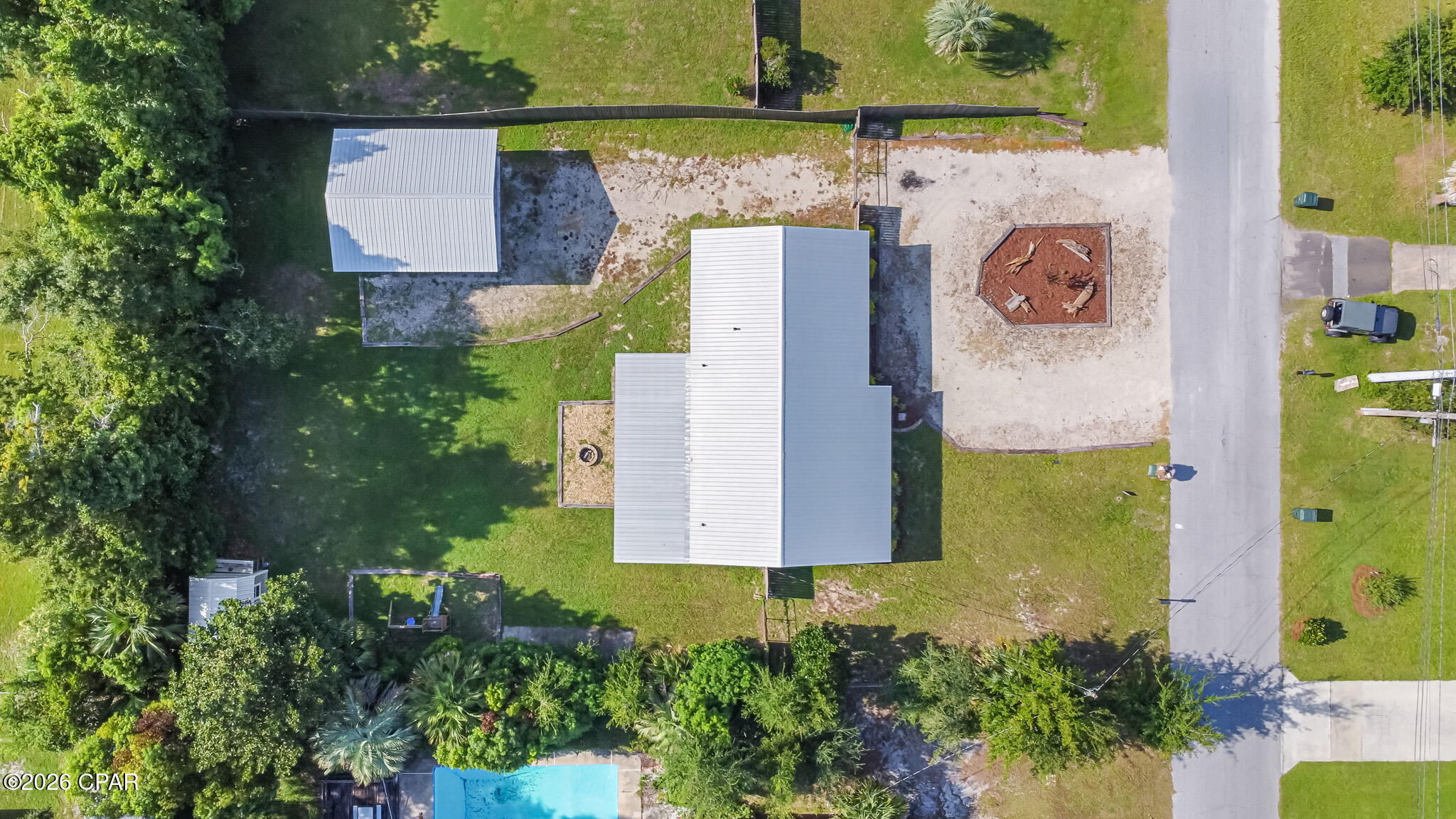 main property photo 27