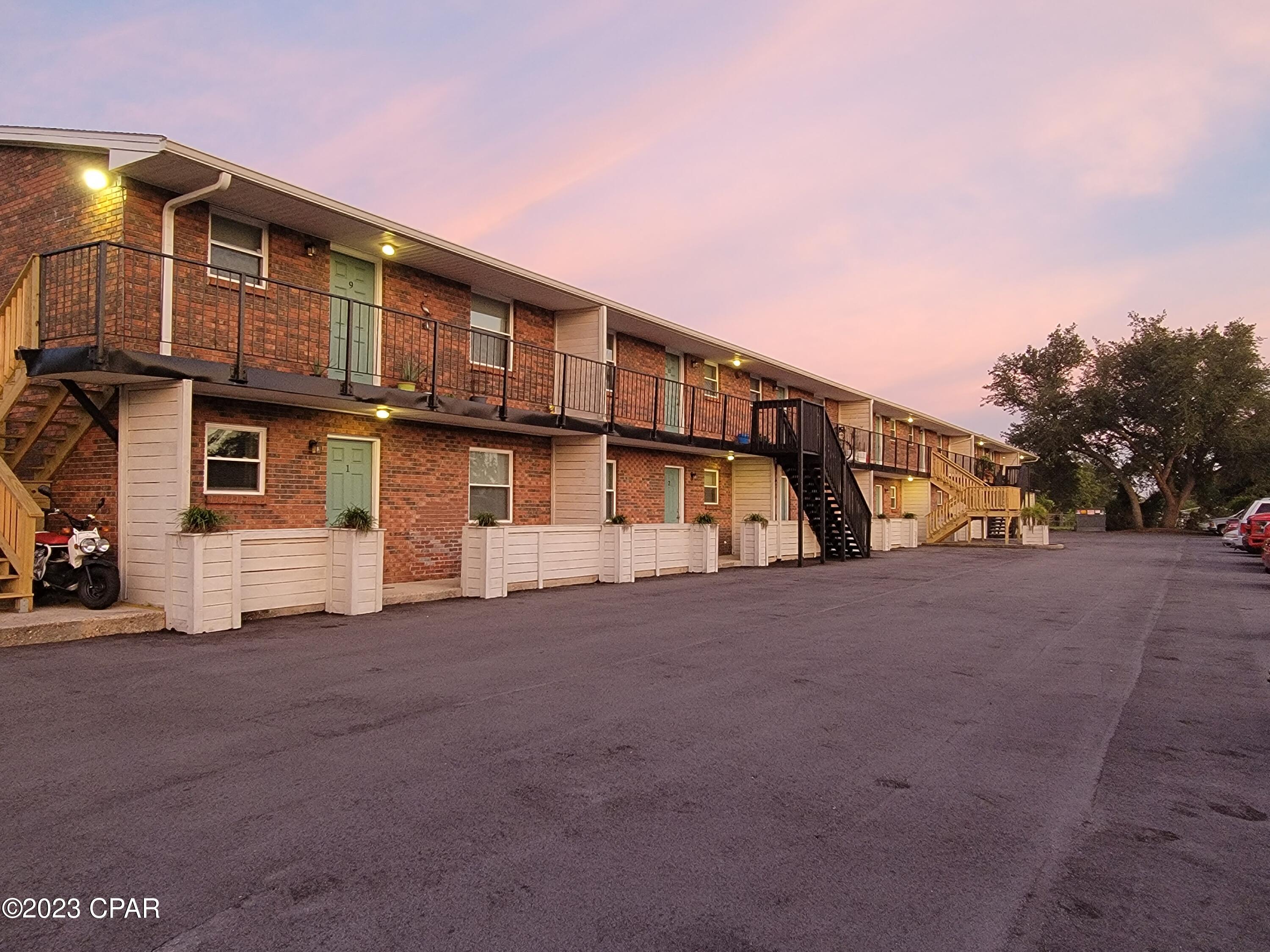 main property photo 0
