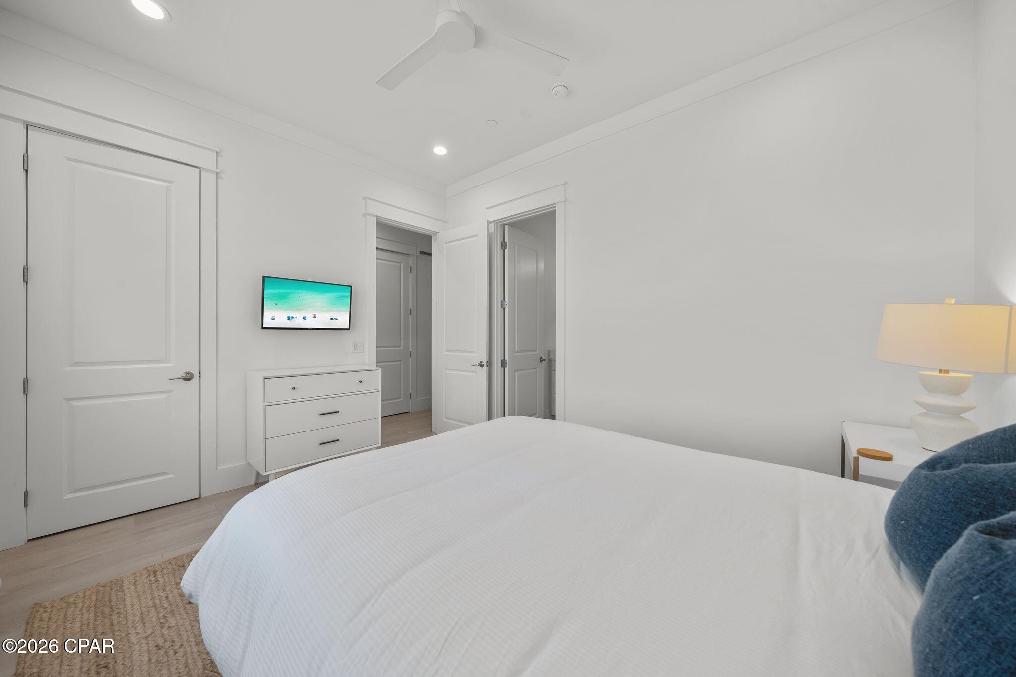 main property photo 64