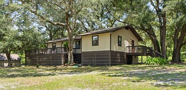 image of property with 3 Bed | 1 Bath | 1,560 Sqft