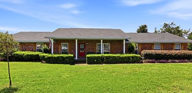 image of property with 4 Bed | 2 Bath | 2,270 Sqft
