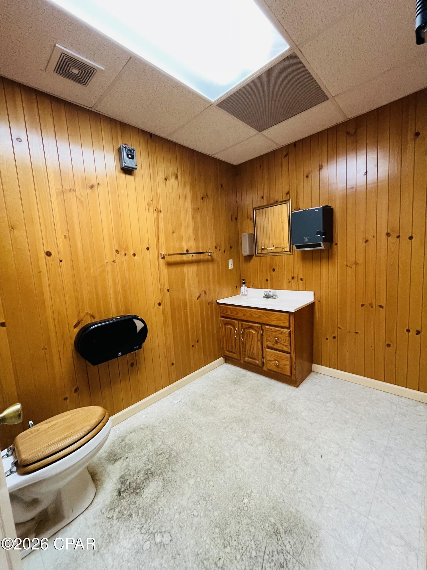 main property photo 20