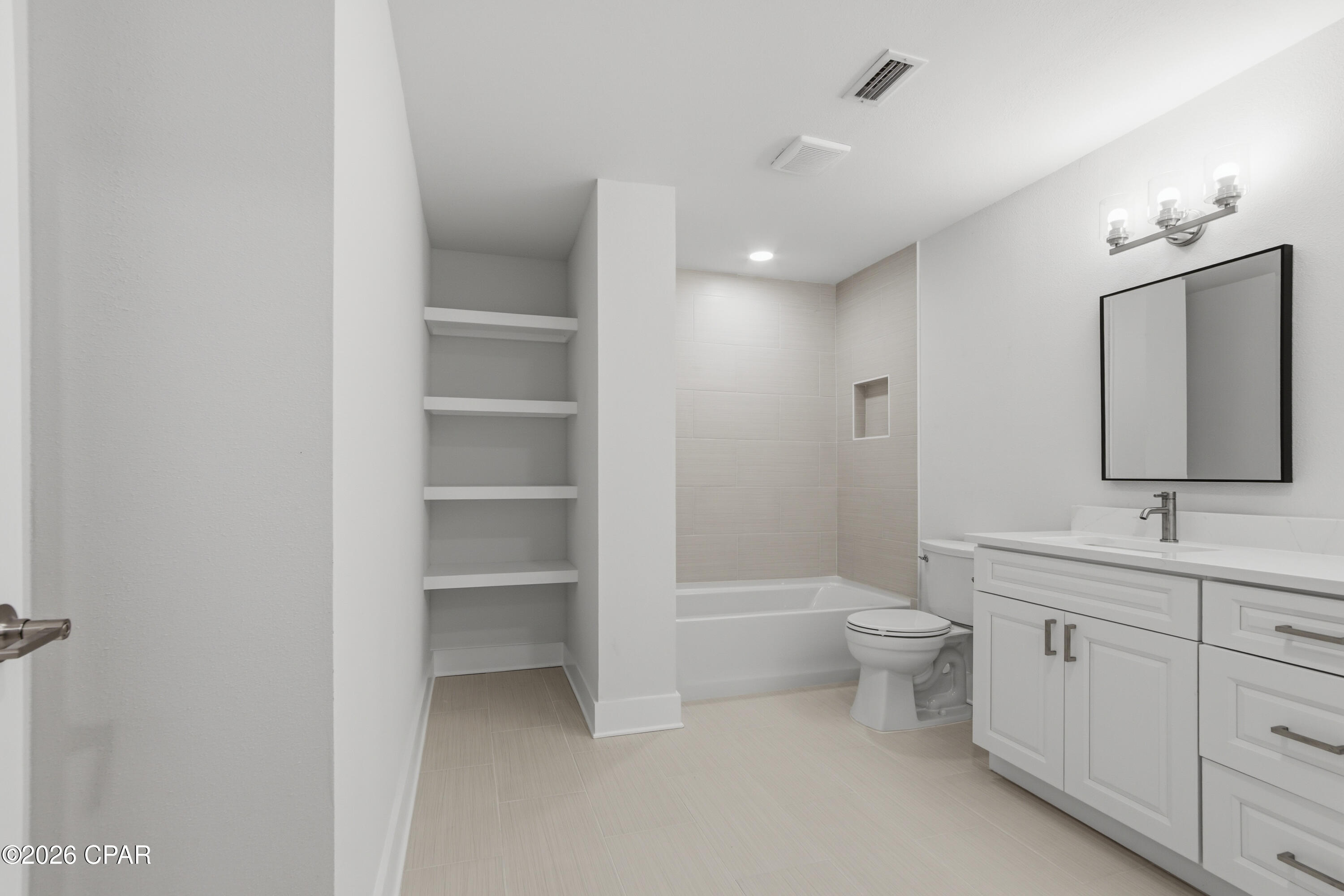 main property photo 74