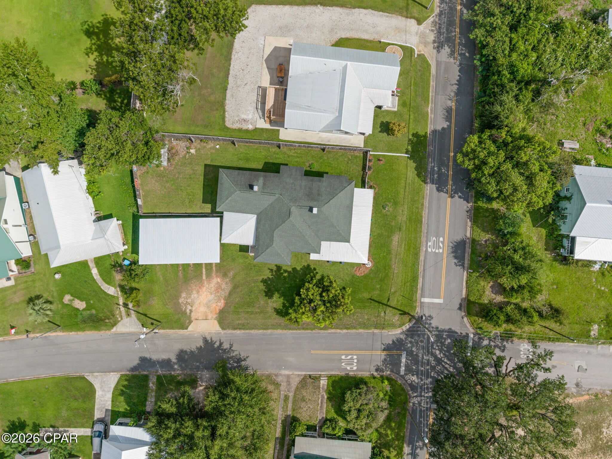 main property photo 28