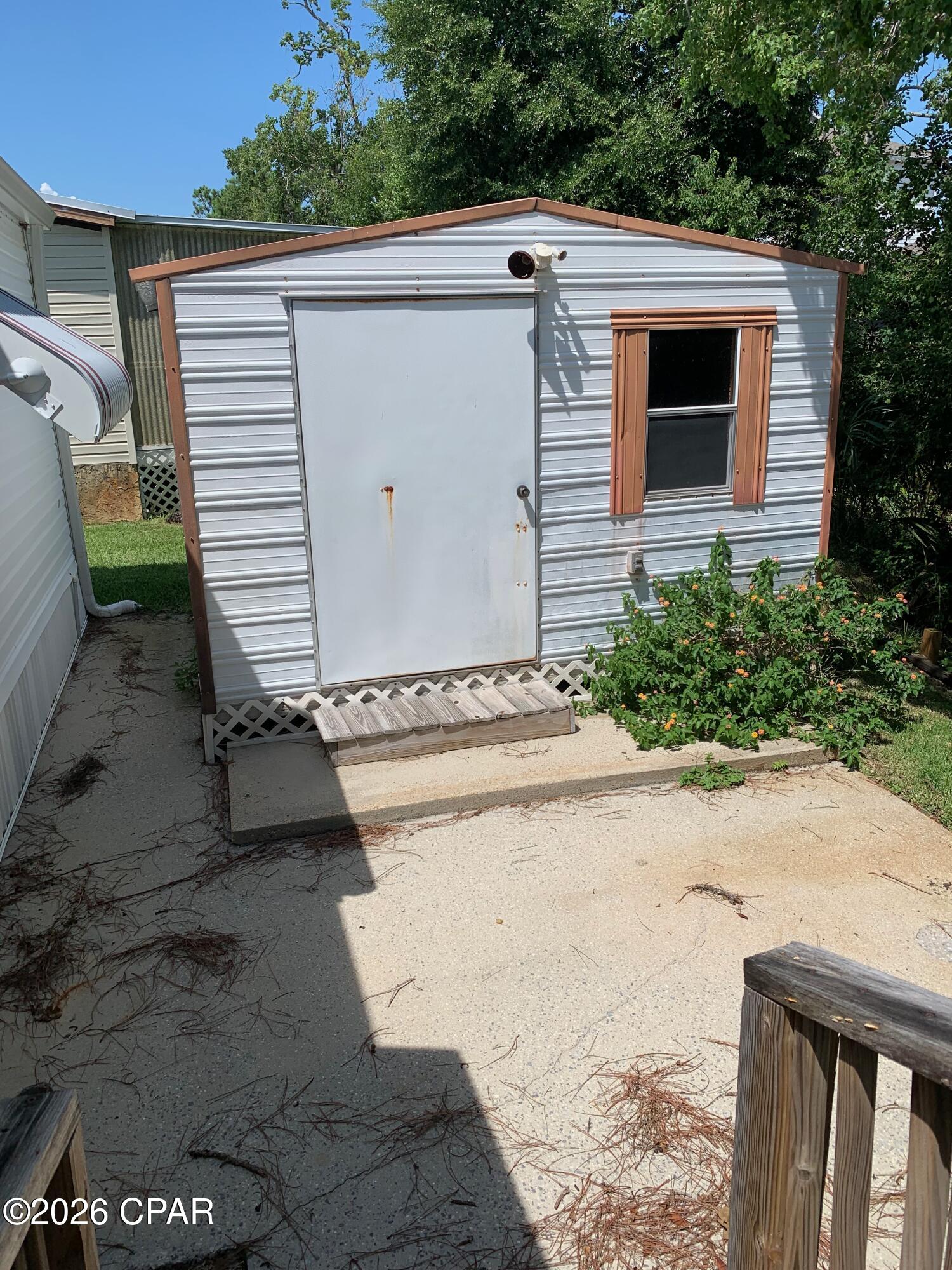 main property photo 27