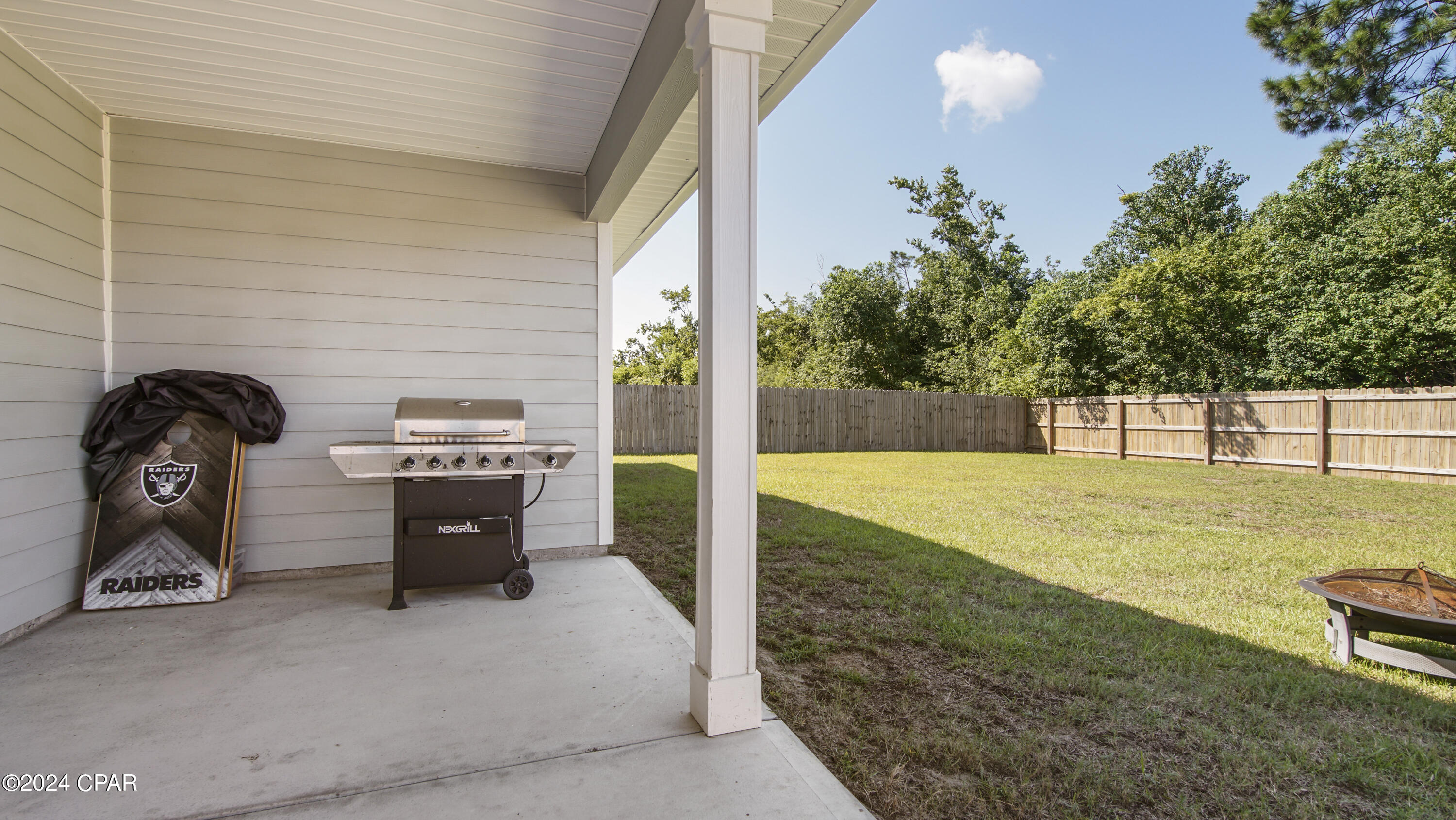 main property photo 41