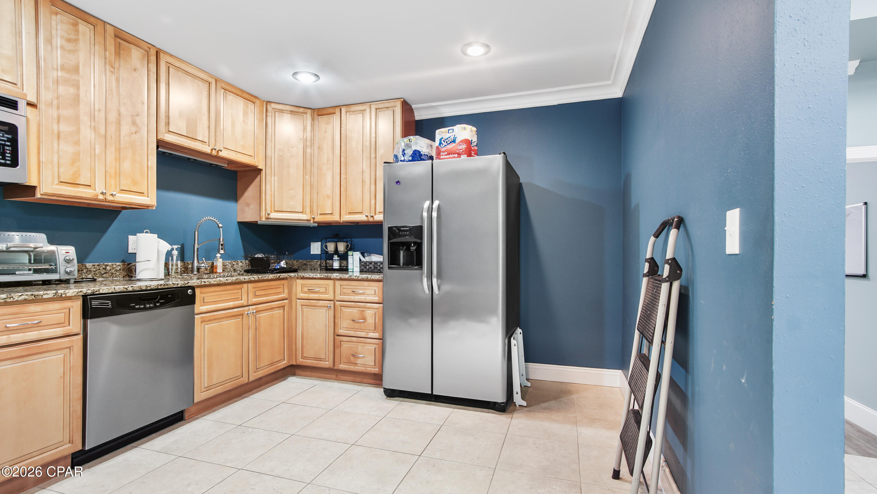 main property photo 18