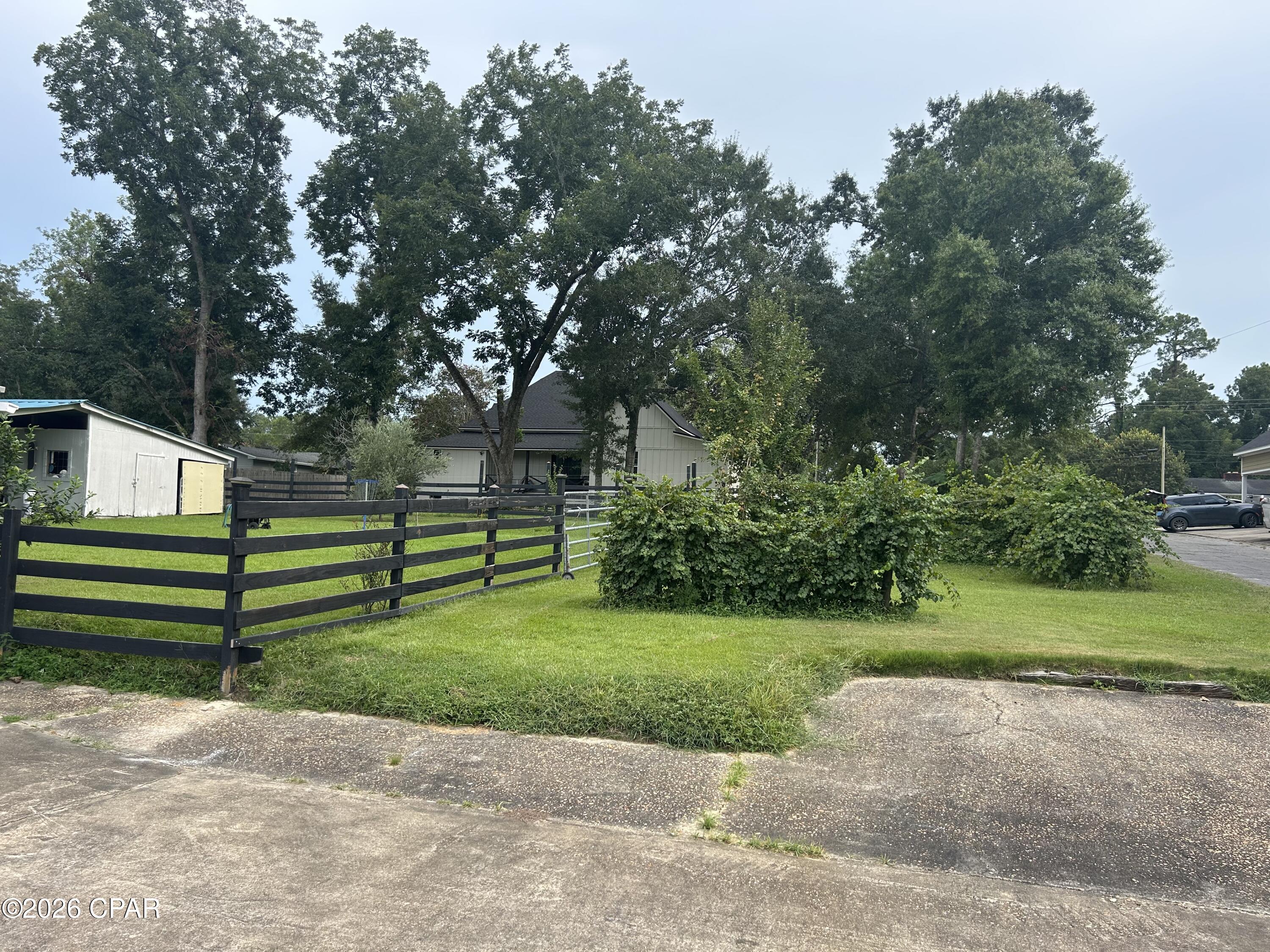 main property photo 25