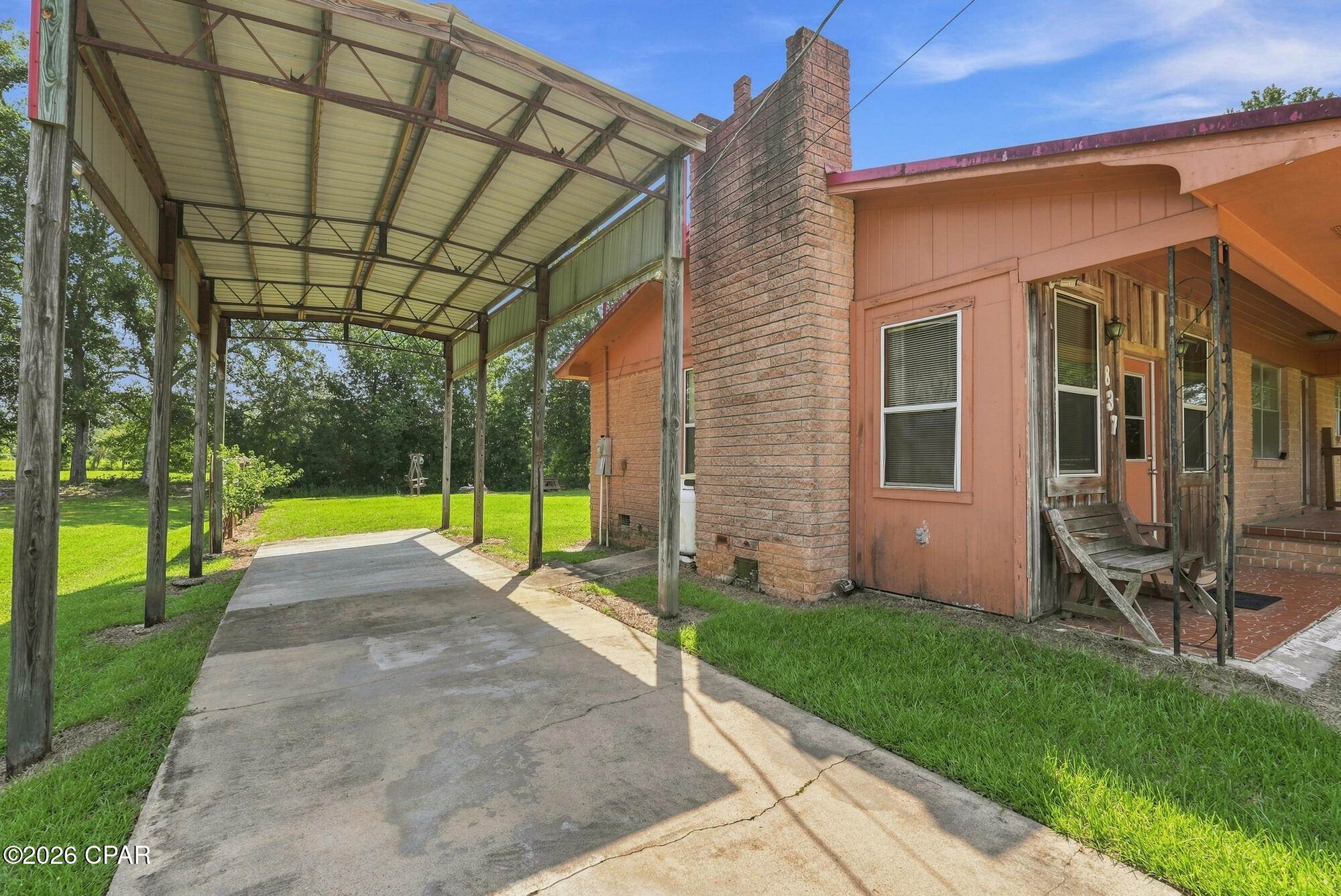 main property photo 28