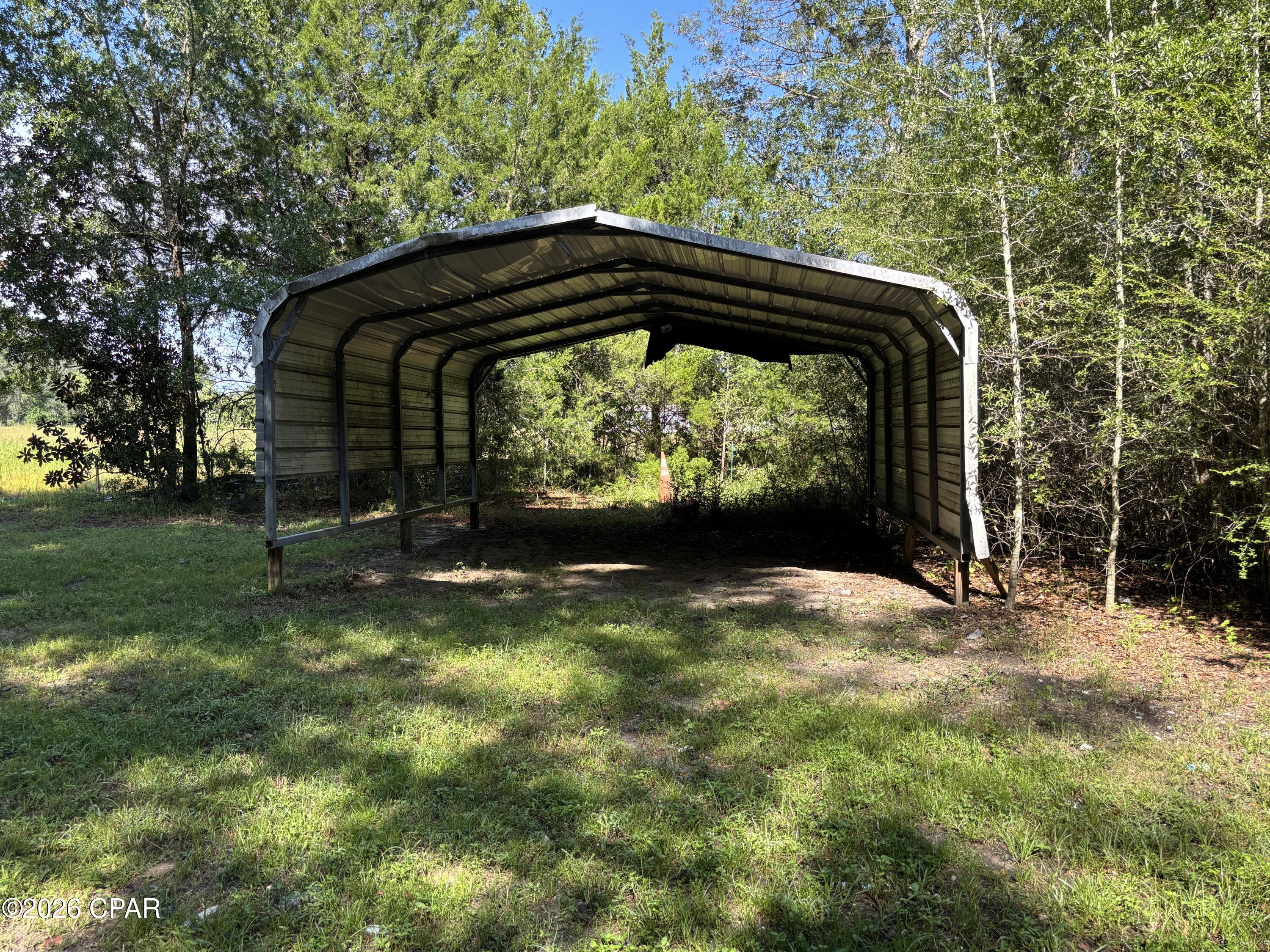 main property photo 37