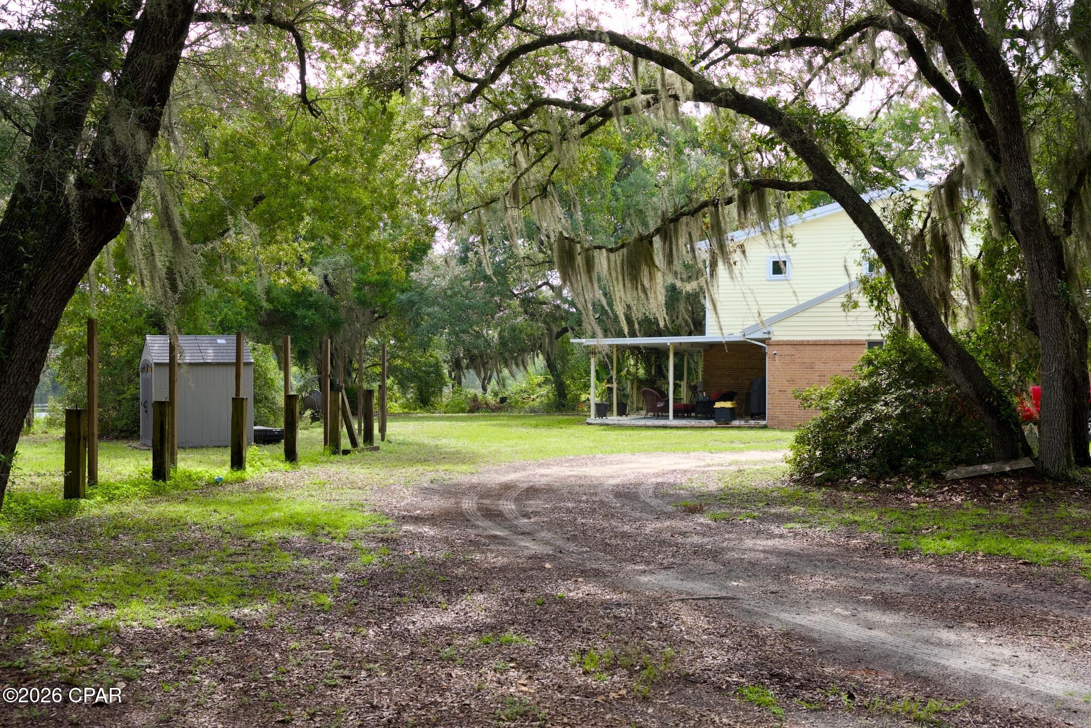main property photo 40