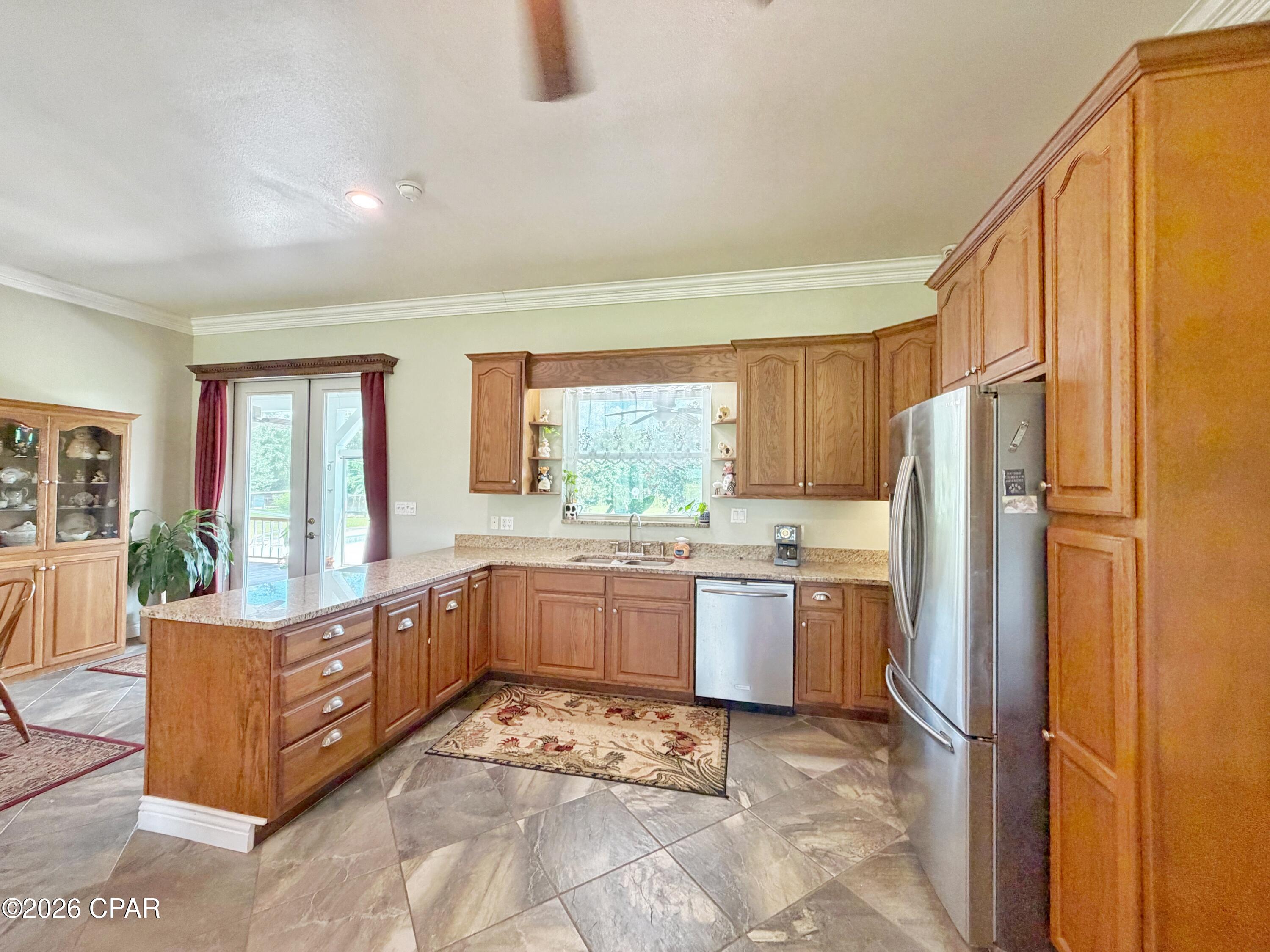 main property photo 15