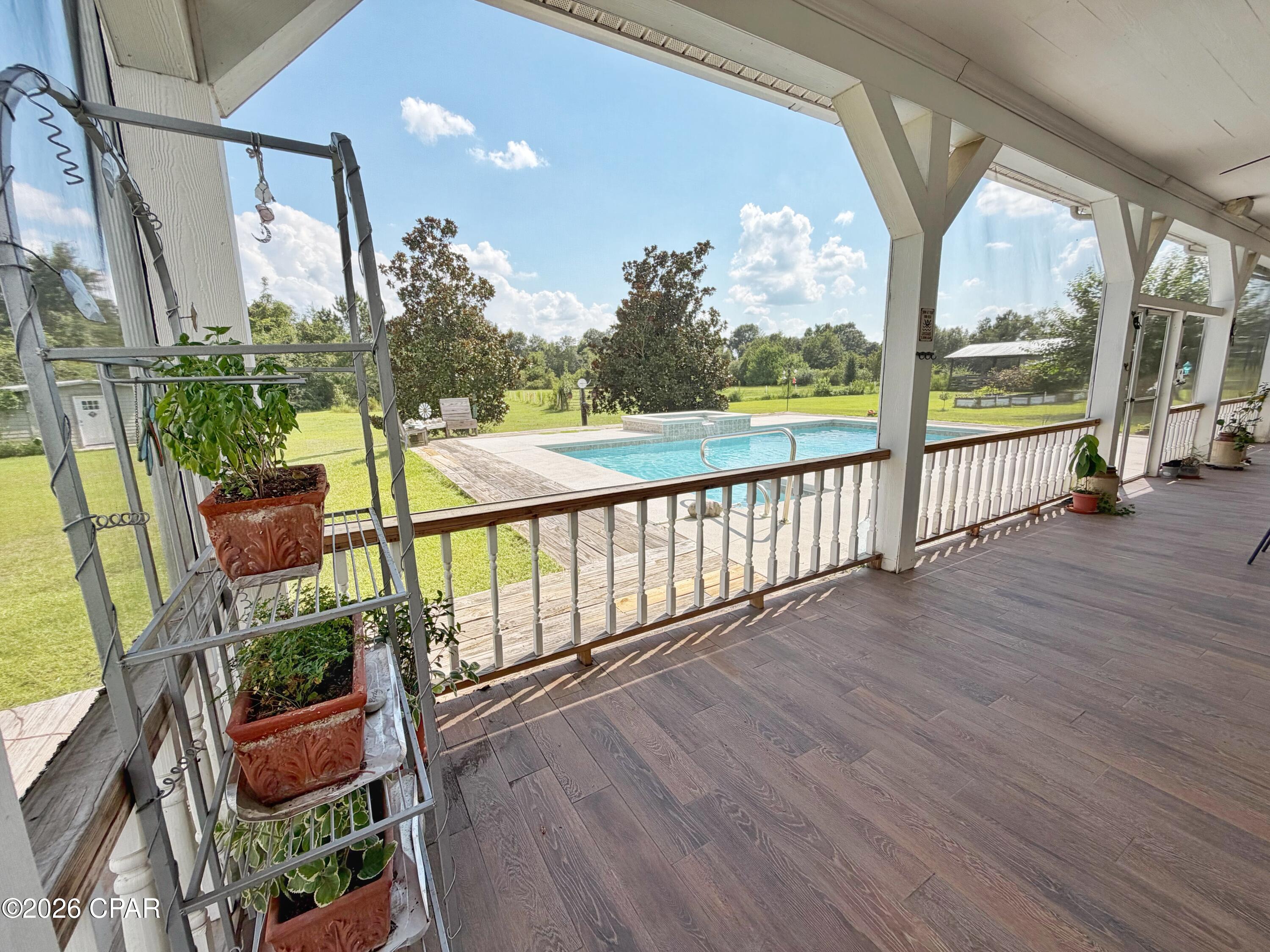 main property photo 29