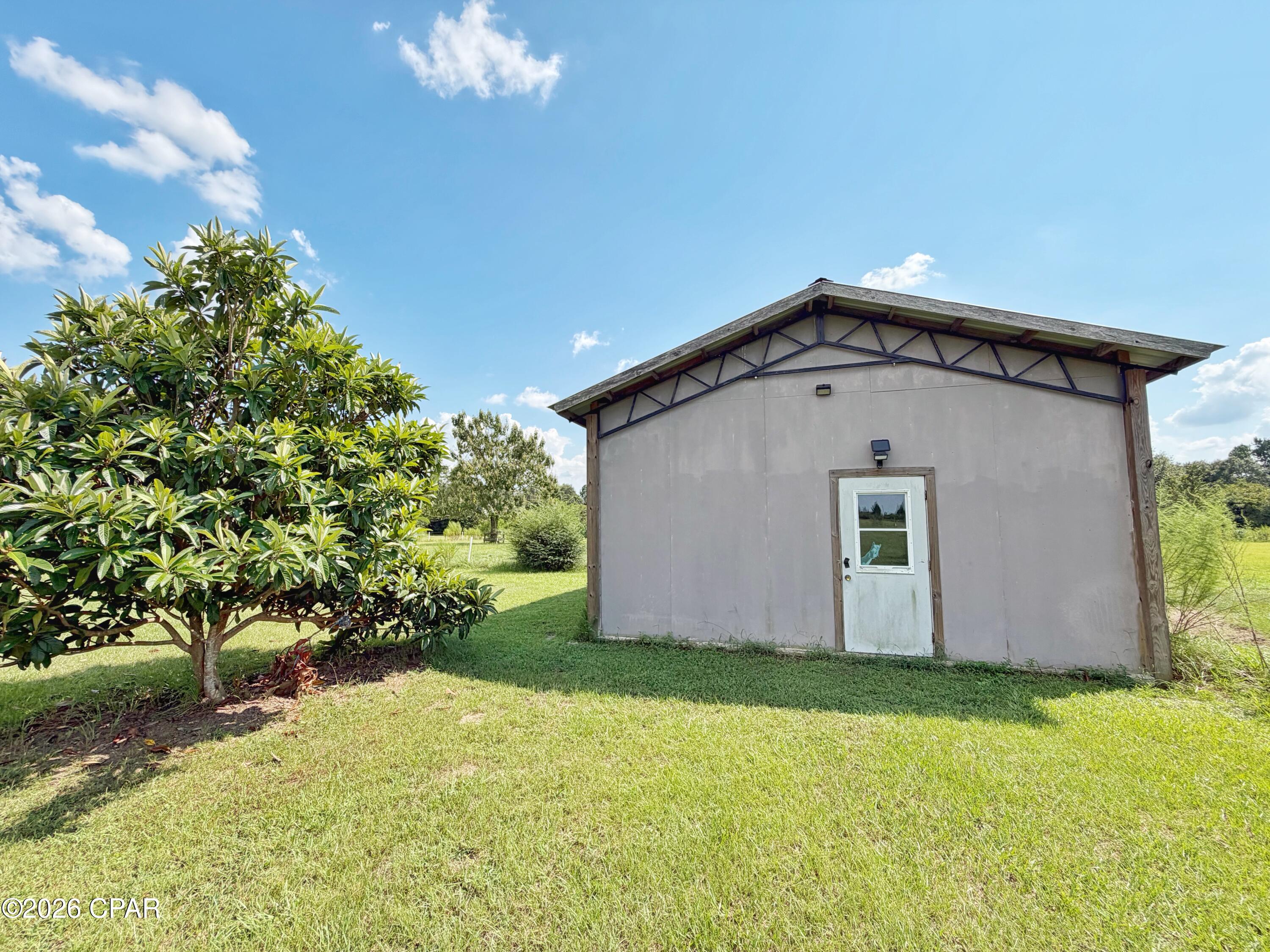 main property photo 6