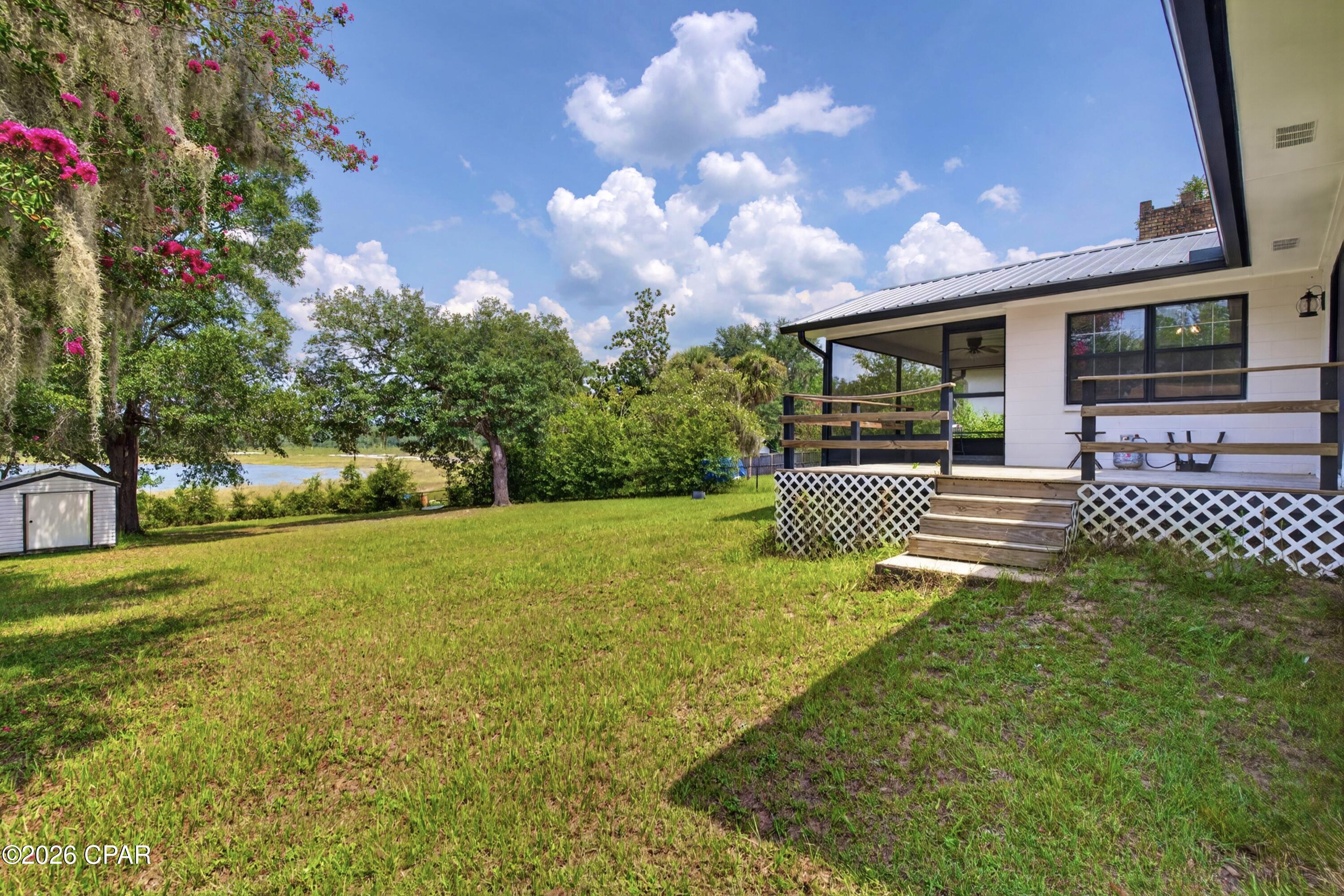 main property photo 23