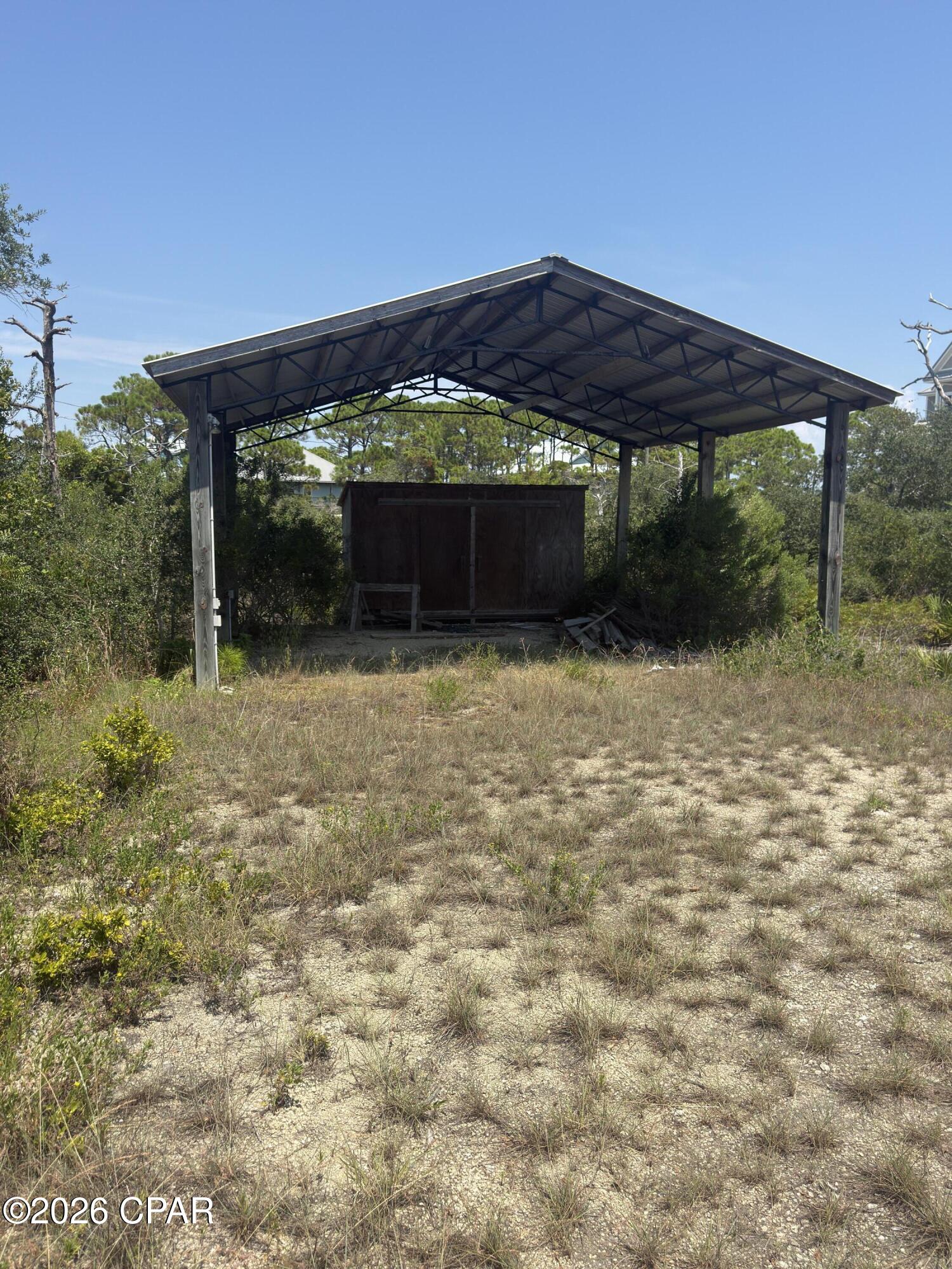 main property photo 8