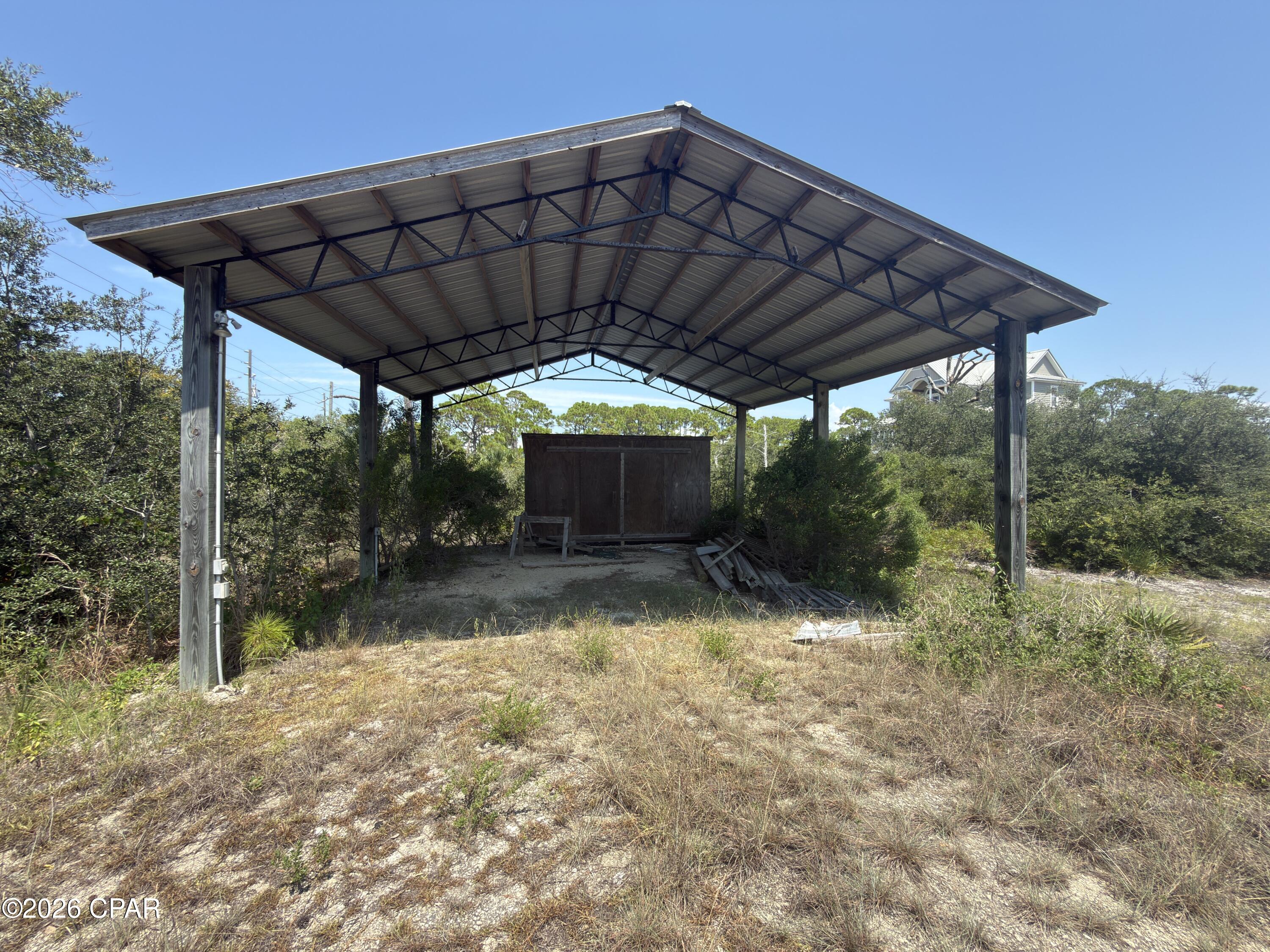 main property photo 9