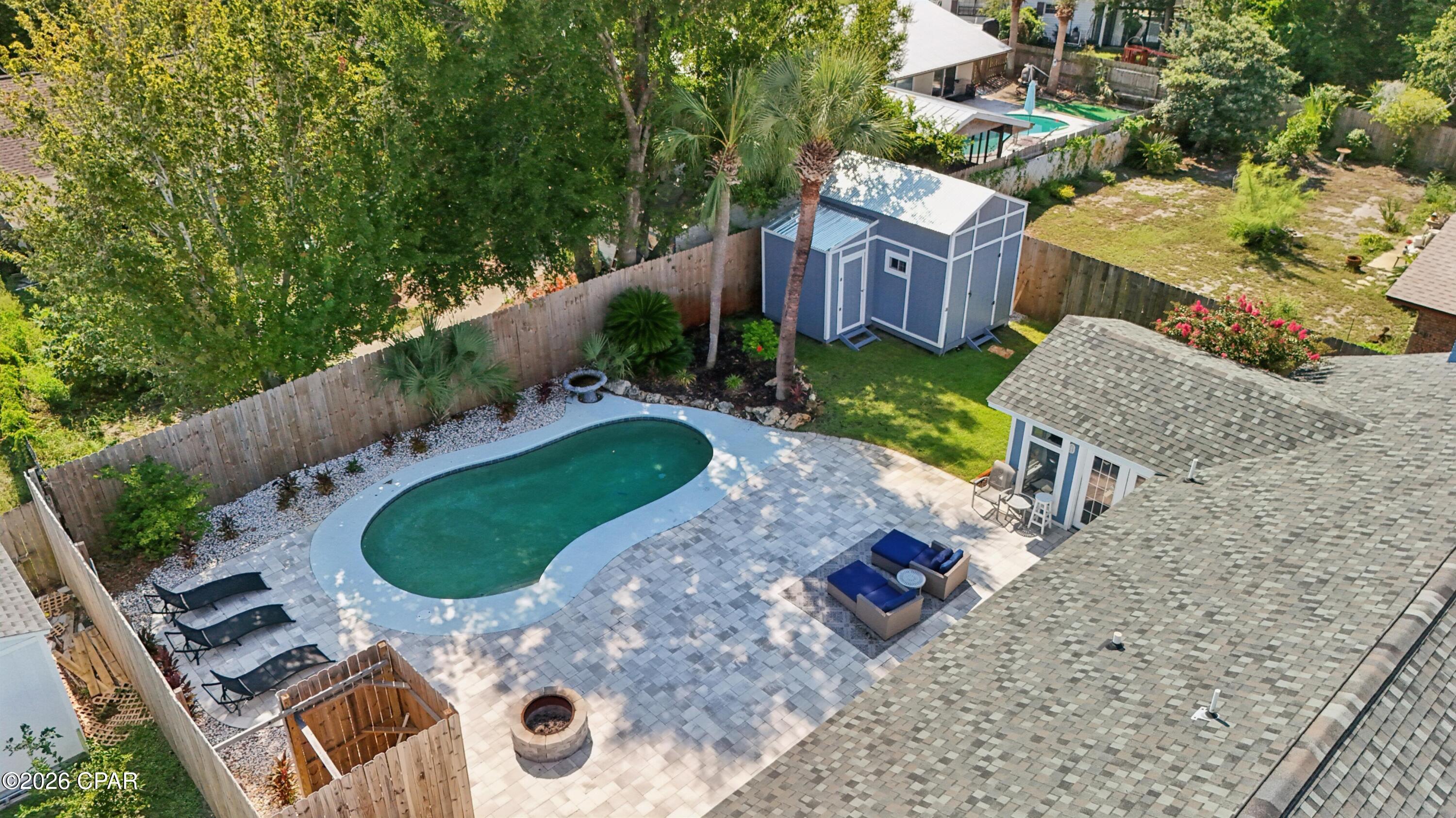 main property photo 28