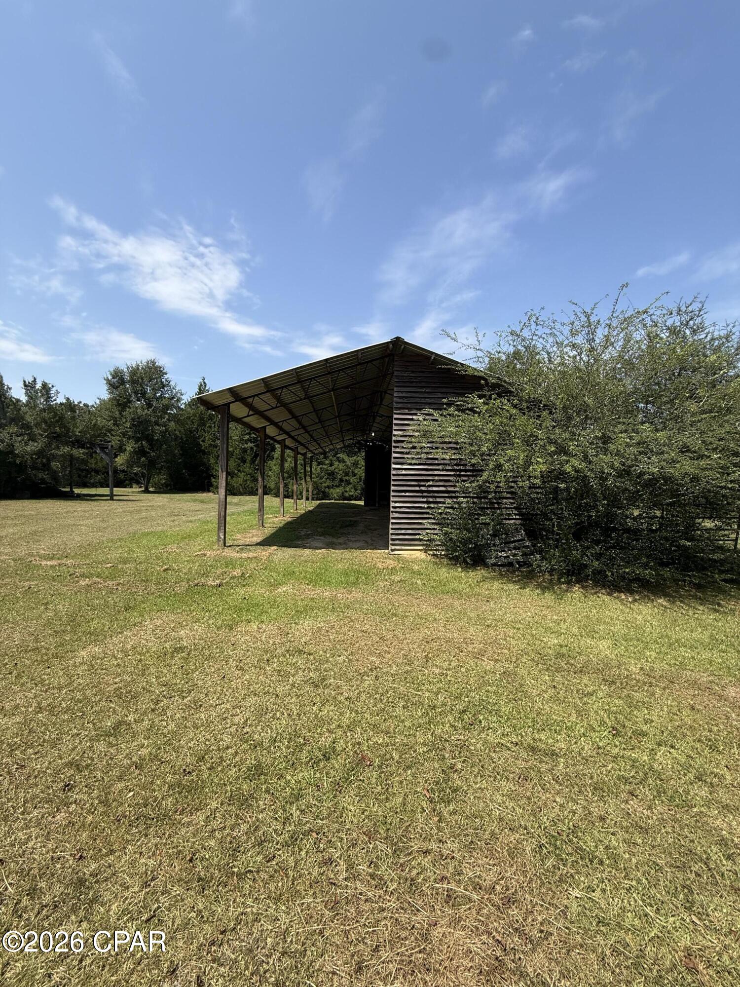 main property photo 10