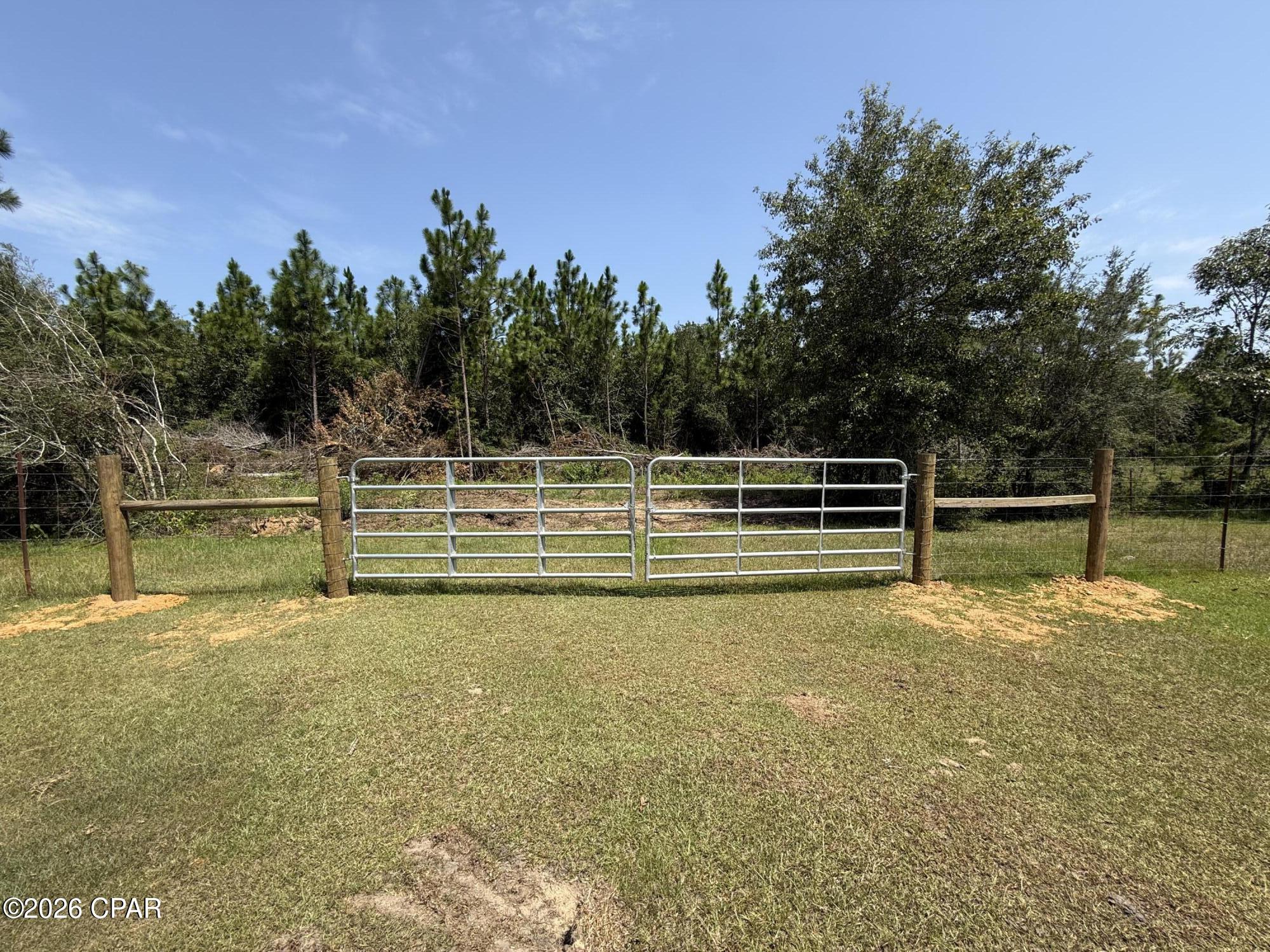 main property photo 11