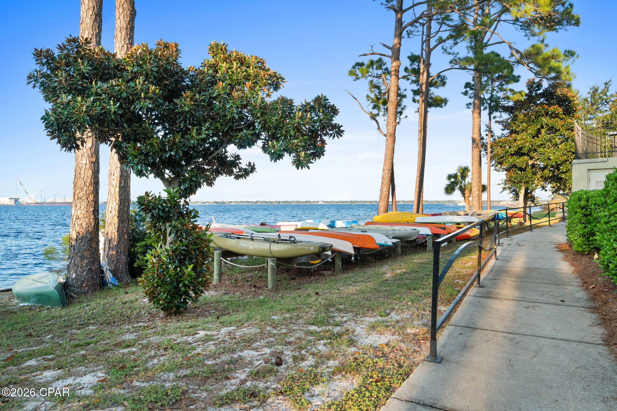 main property photo 41