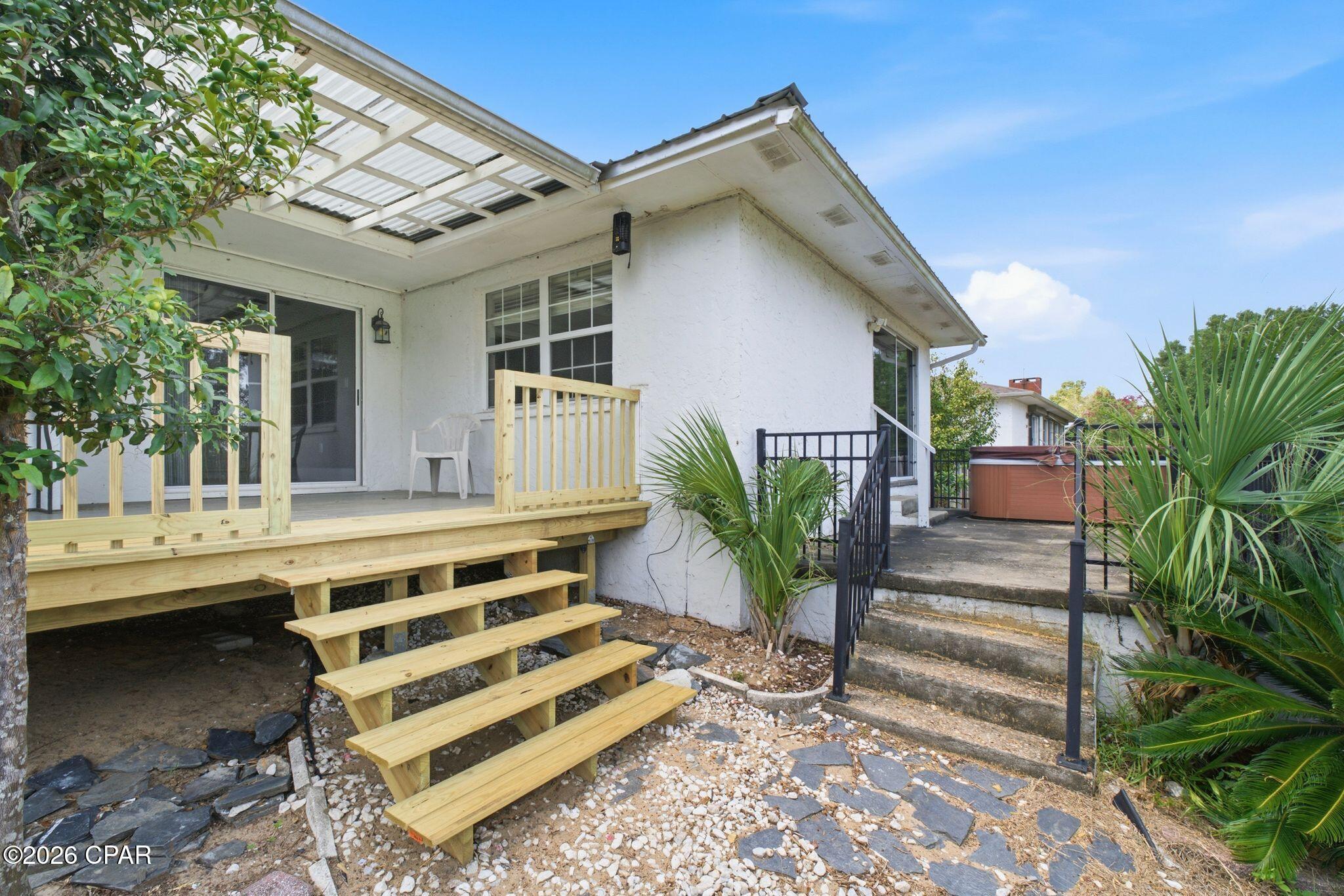 main property photo 30