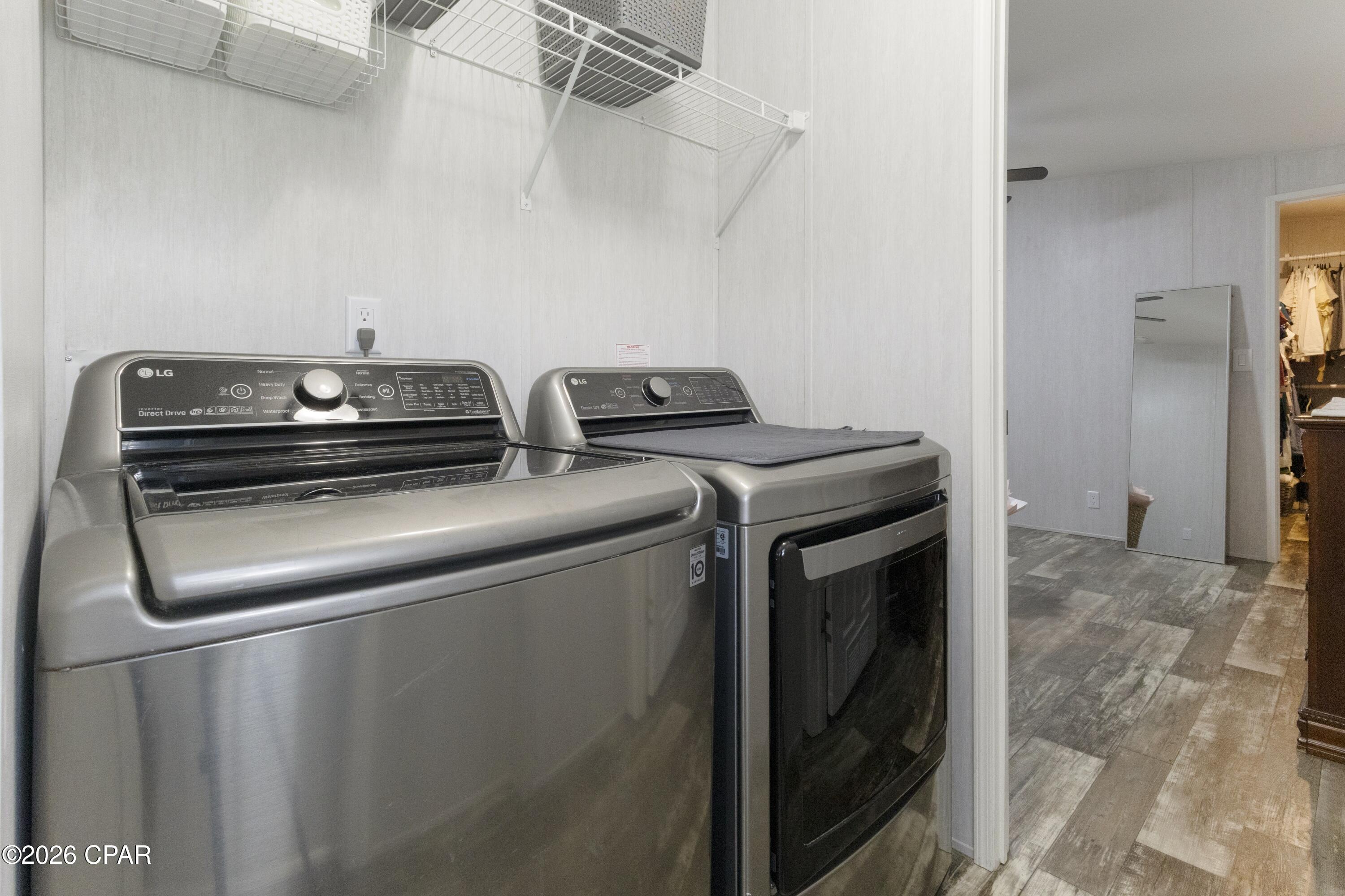 main property photo 10