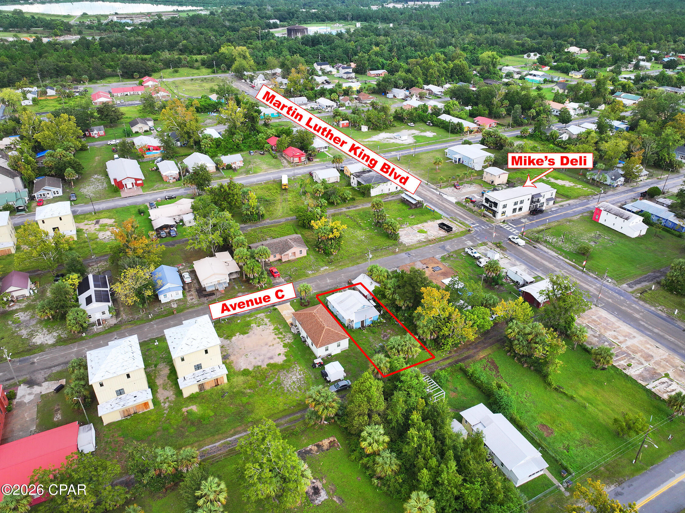 main property photo 28