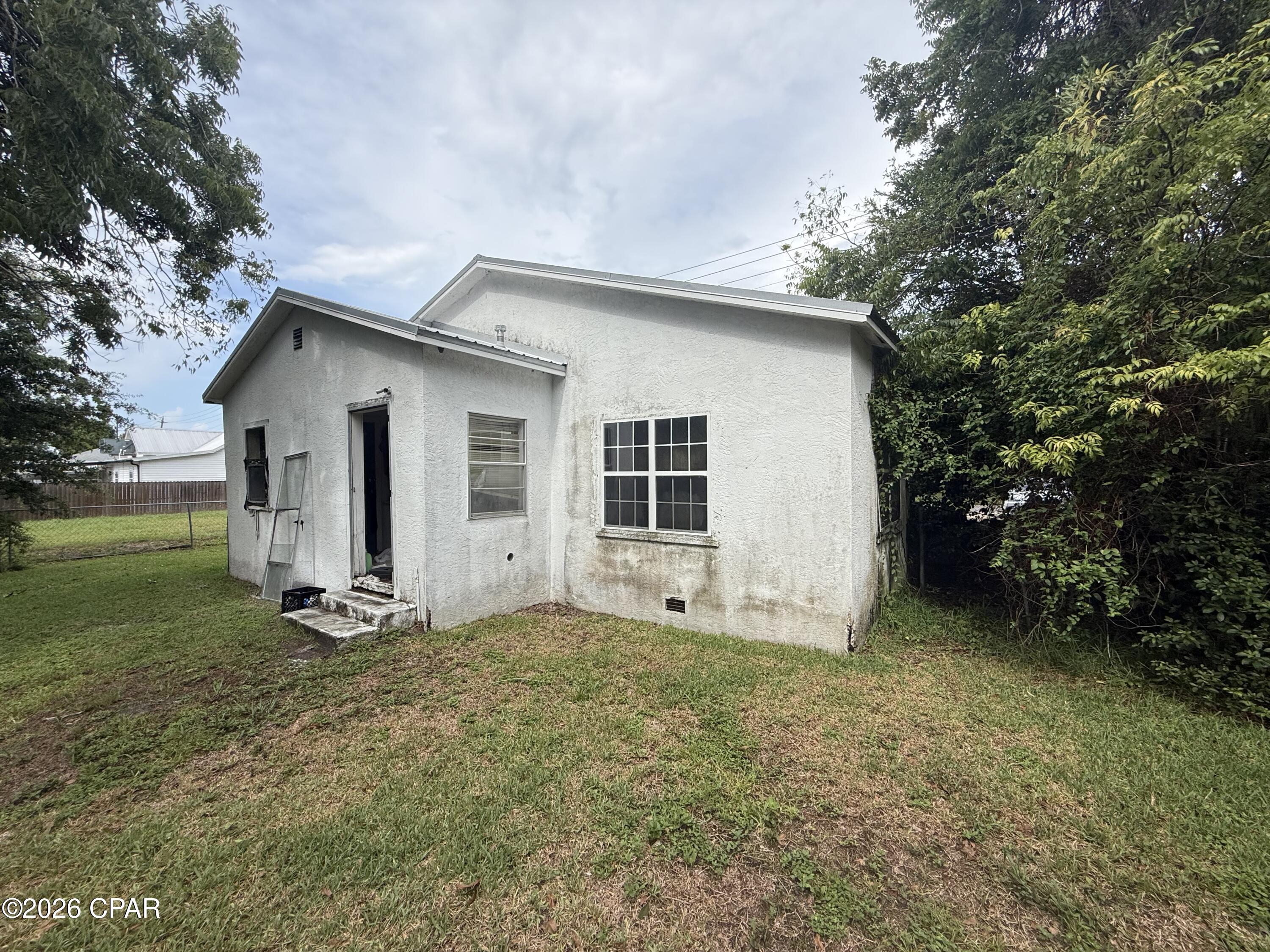 main property photo 24