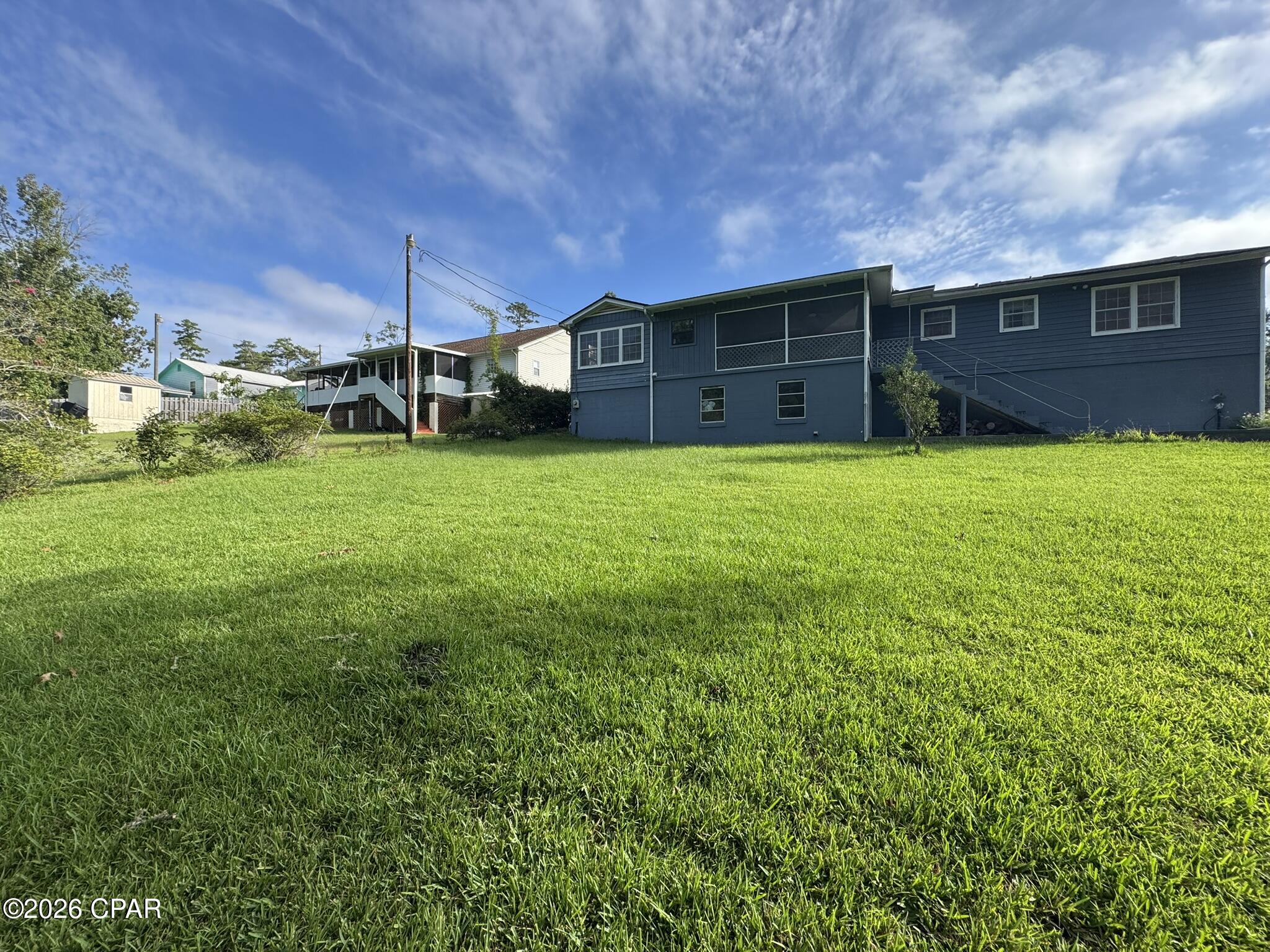 main property photo 30