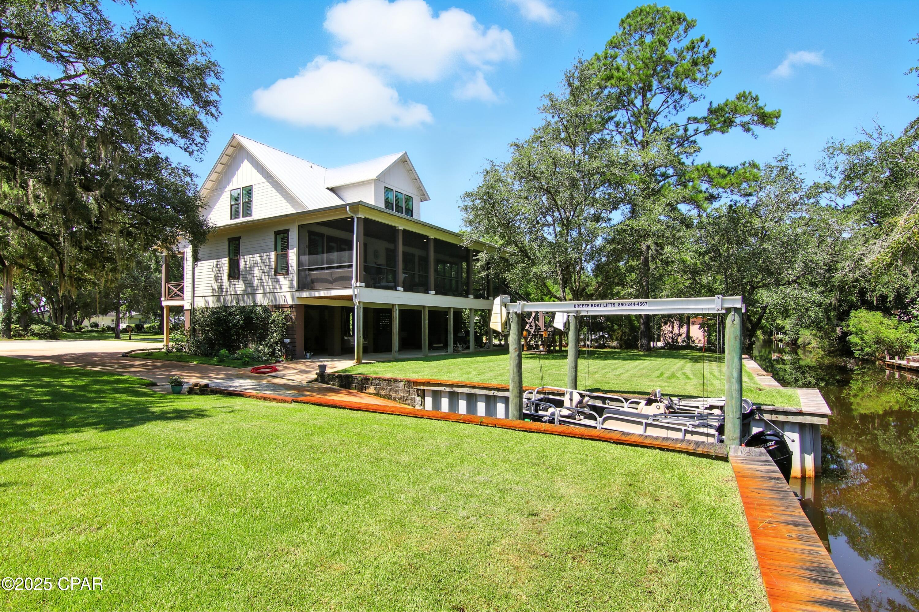 main property photo 40