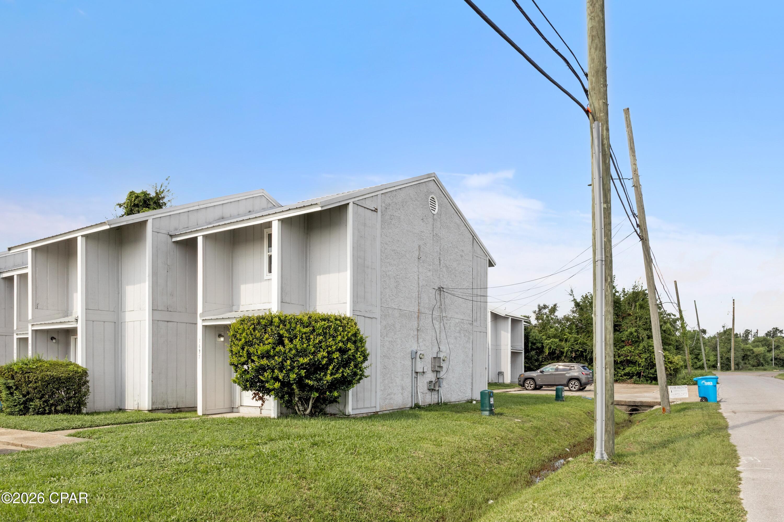 main property photo 23
