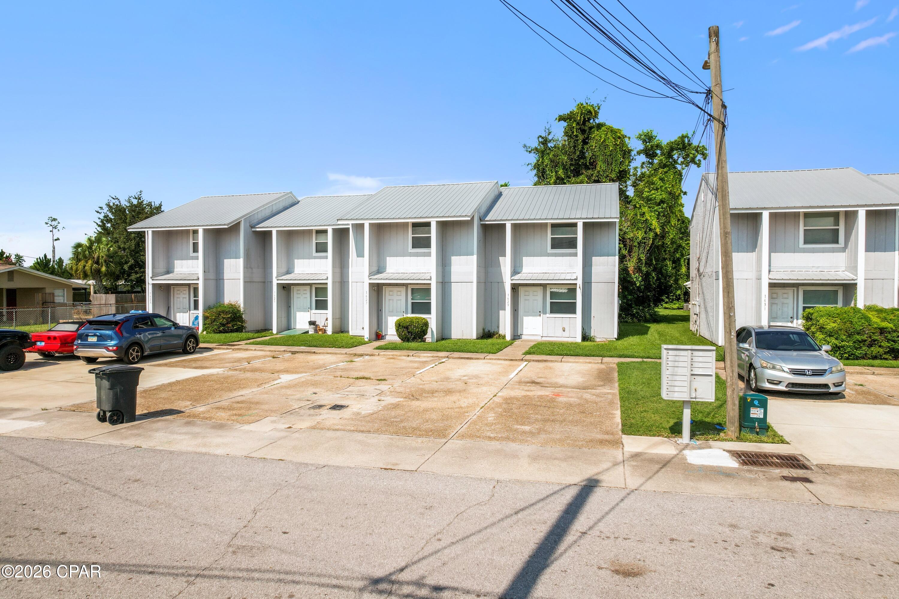 main property photo 27