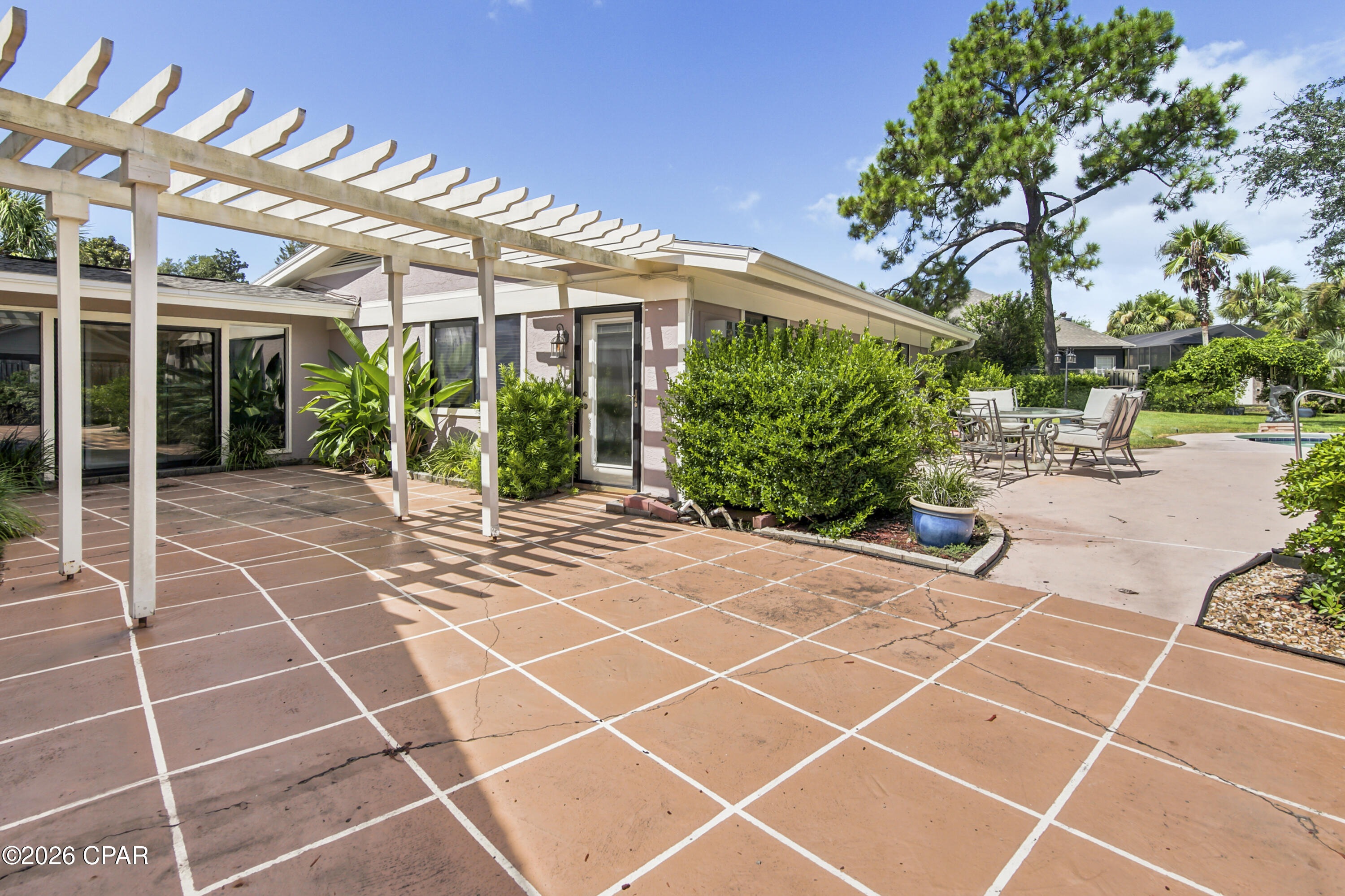 main property photo 59
