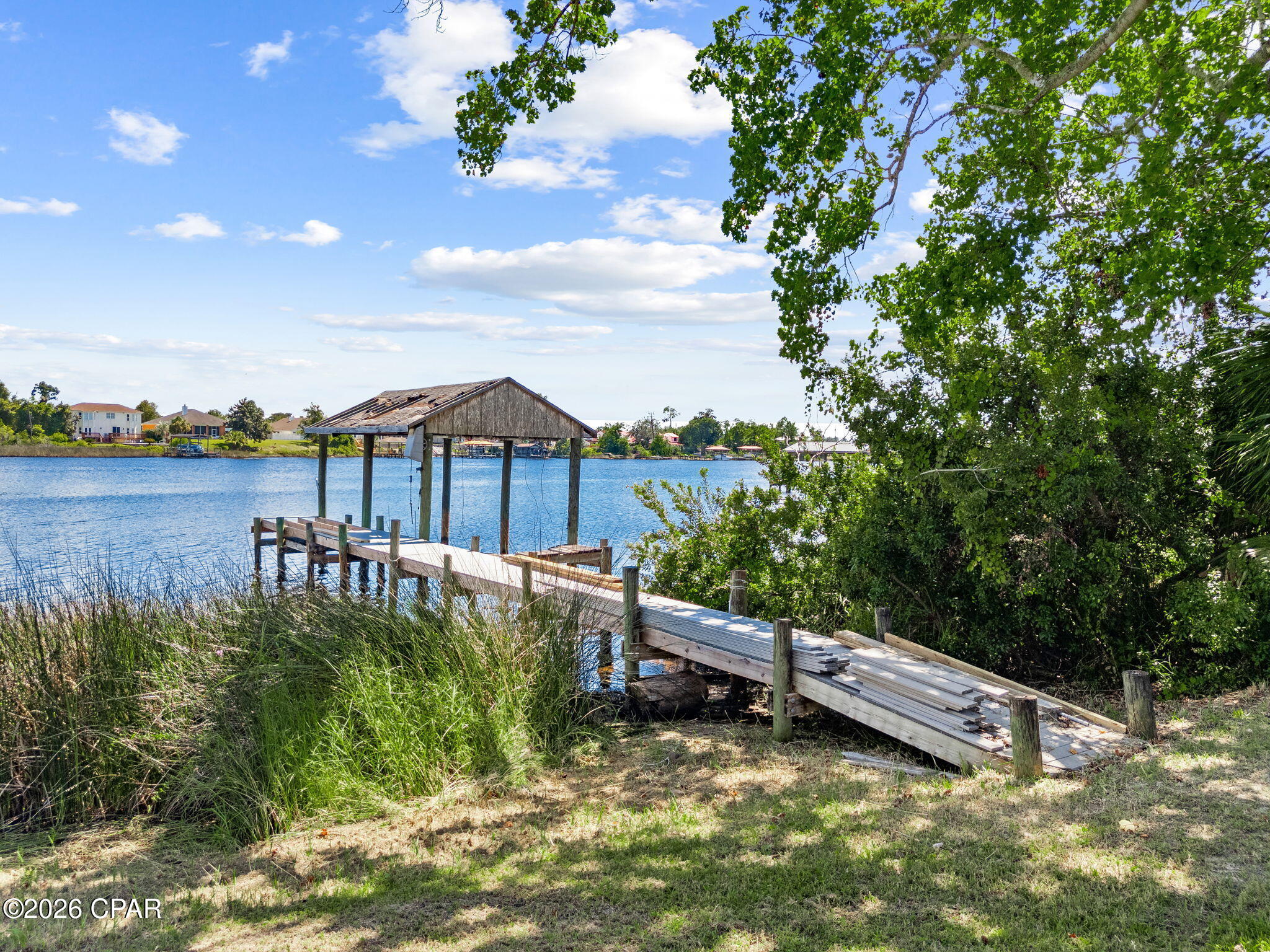 main property photo 40
