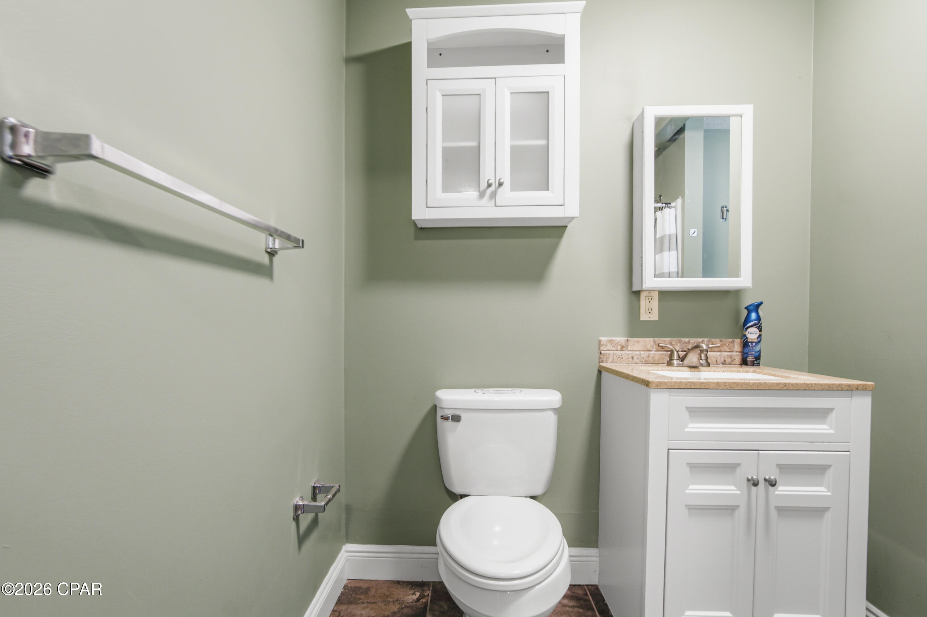main property photo 13