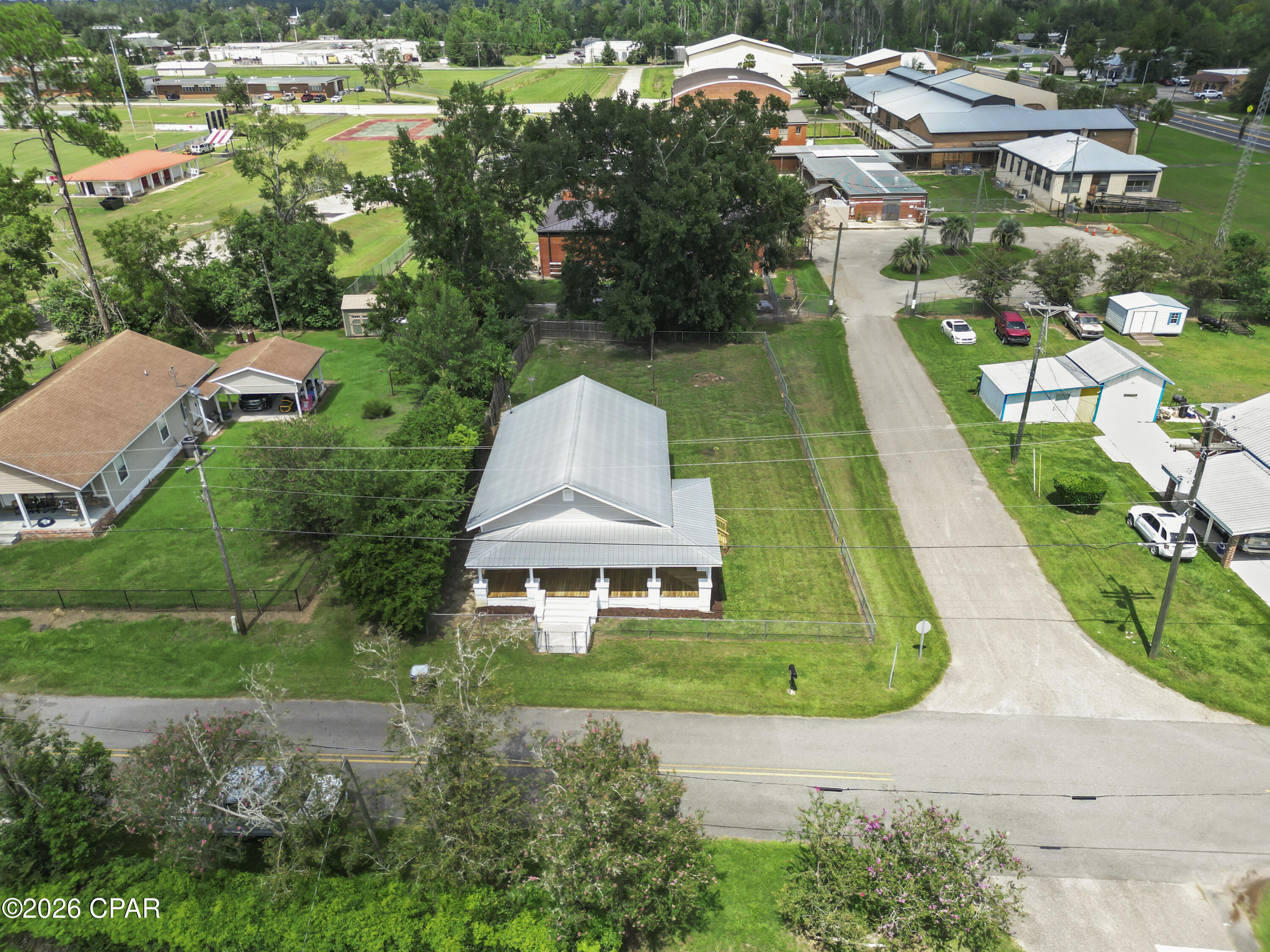 main property photo 25