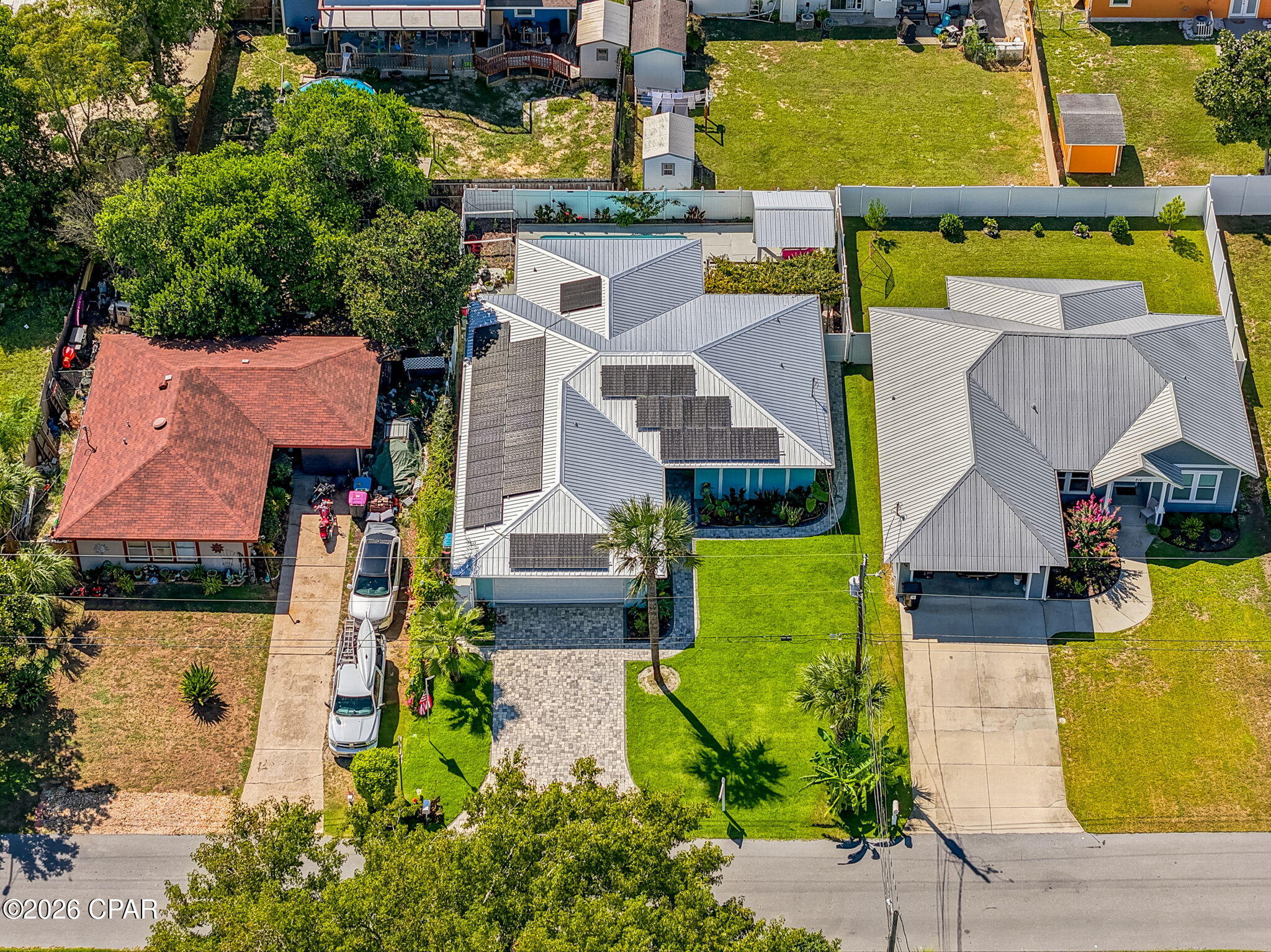 main property photo 20