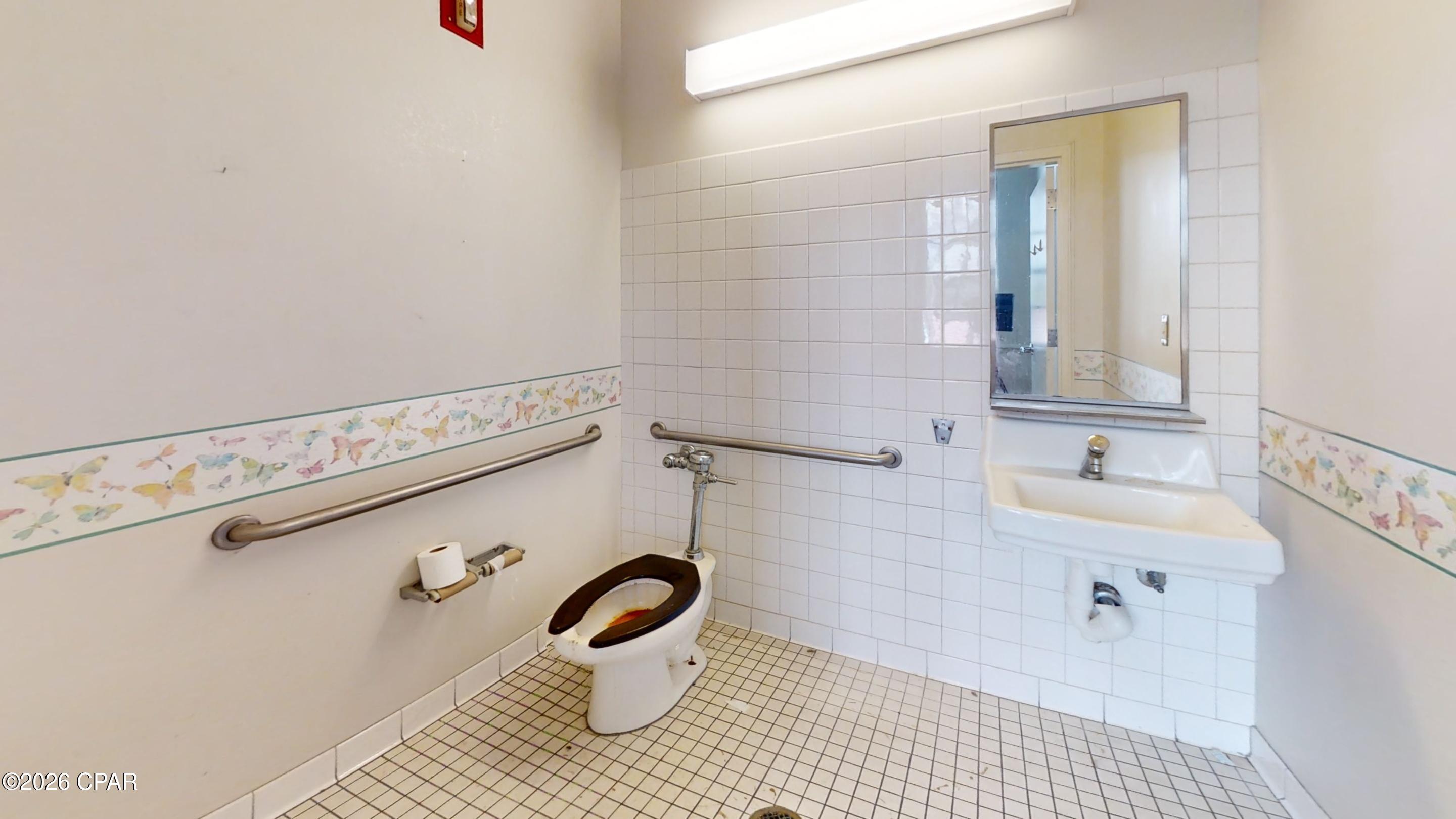 main property photo 69