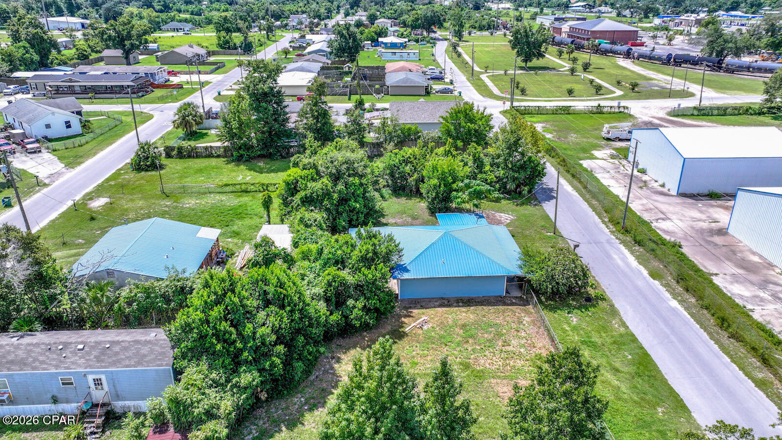 main property photo 34