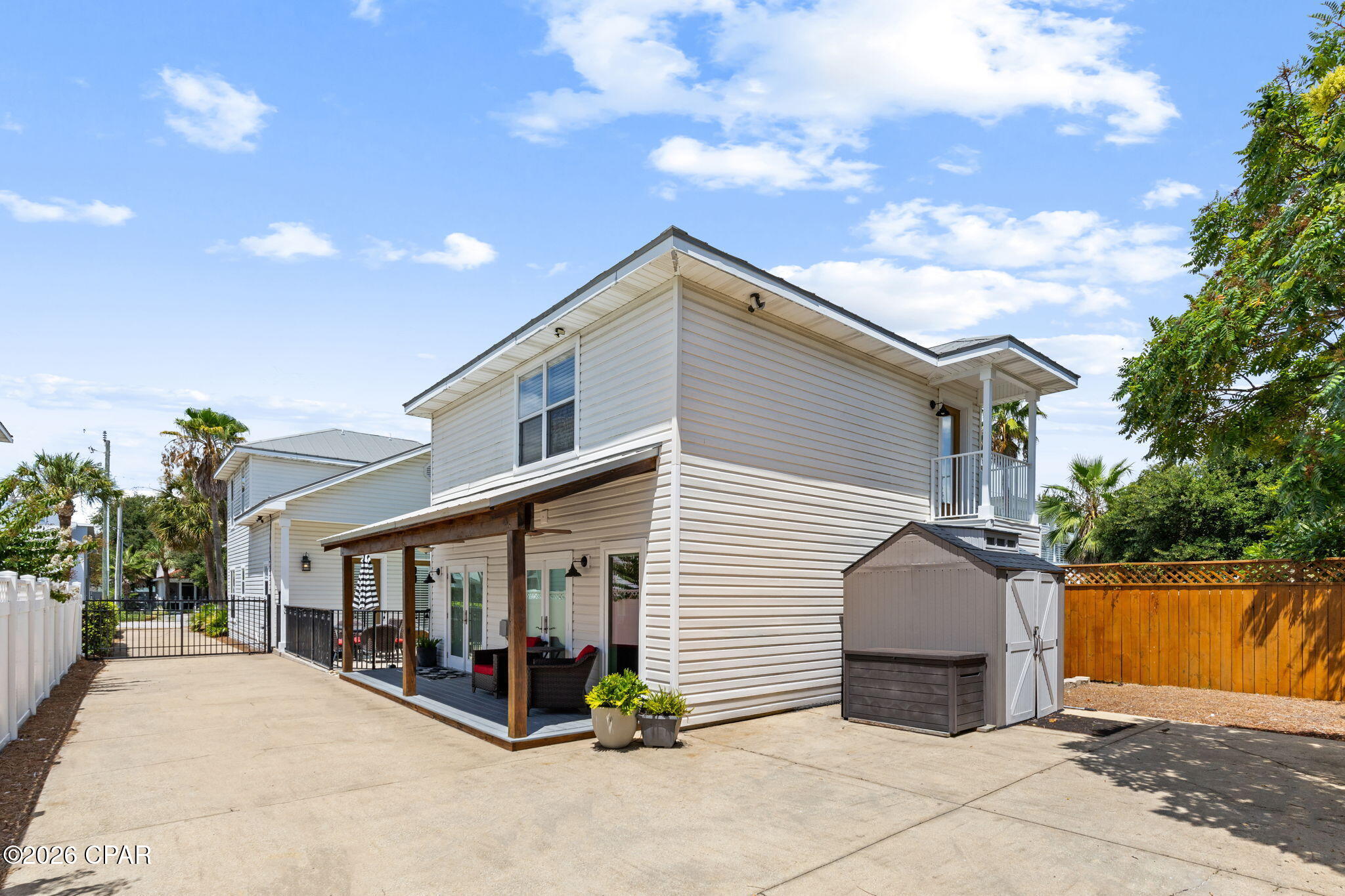 main property photo 37