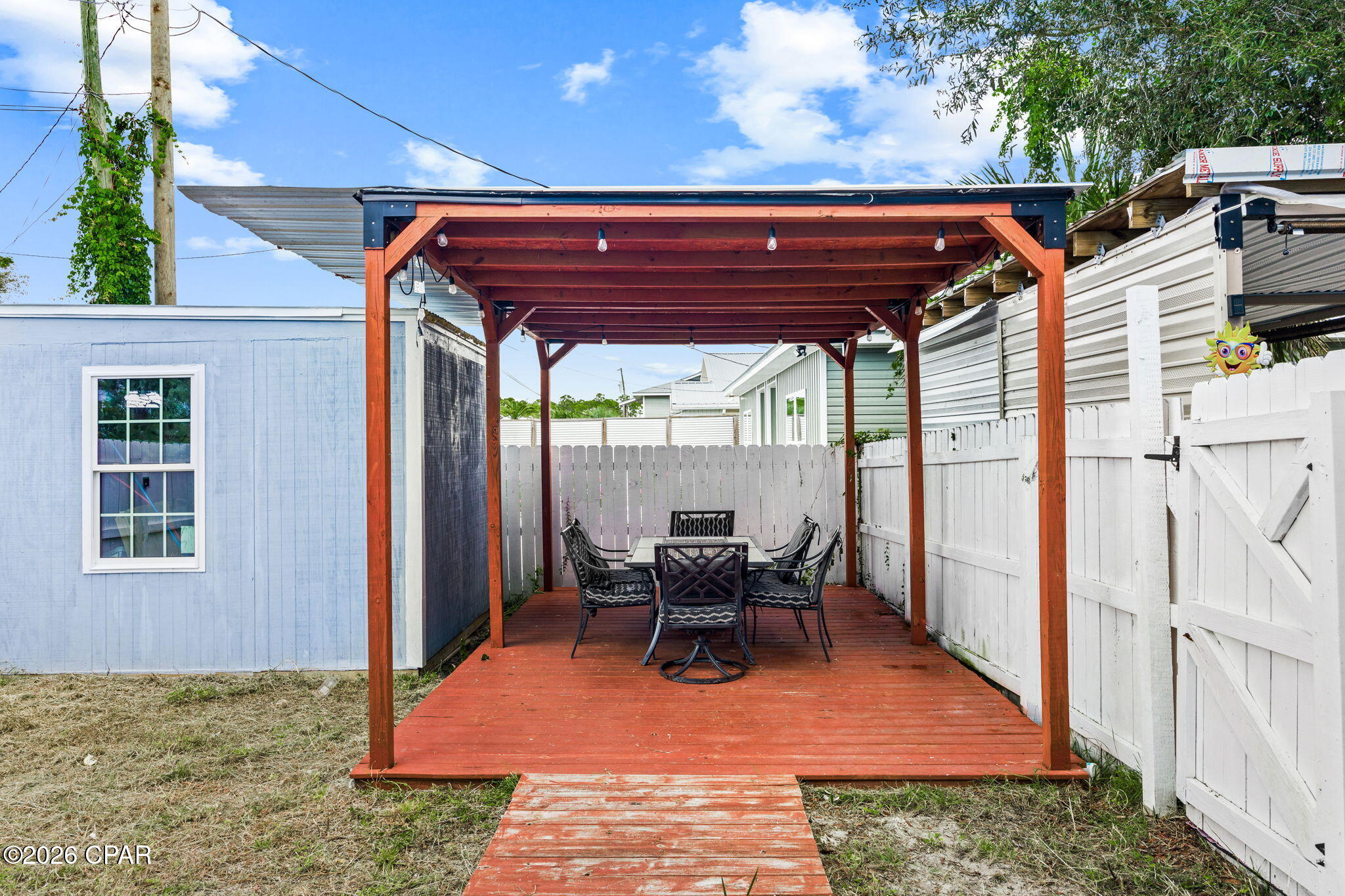 main property photo 17