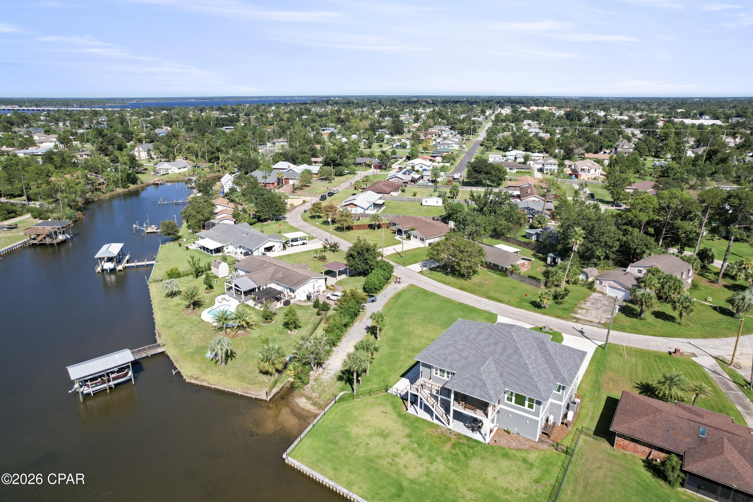 main property photo 14