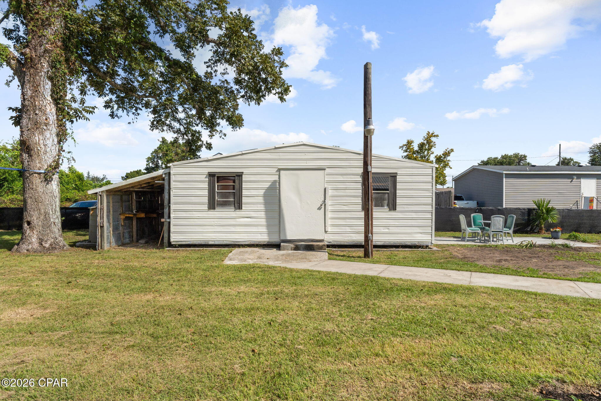 main property photo 38