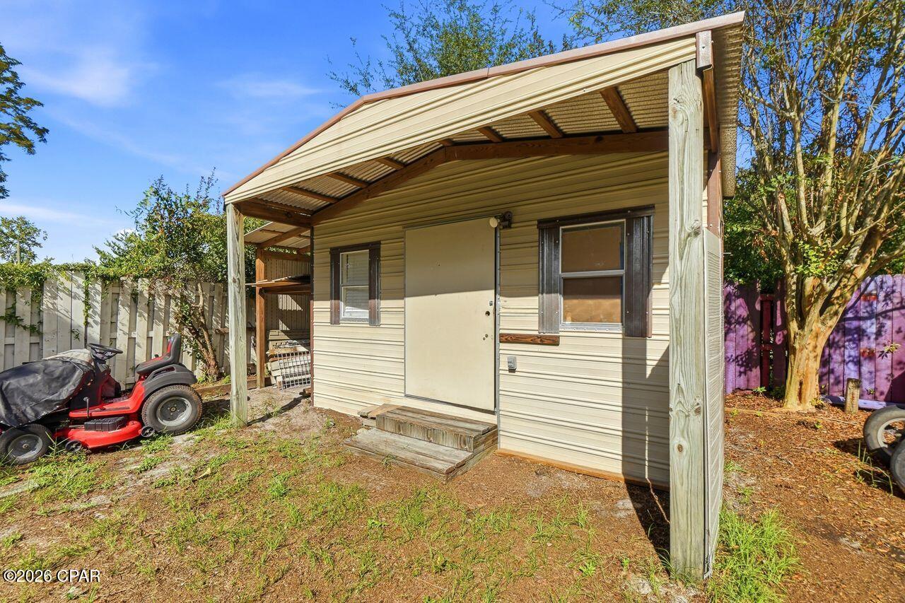 main property photo 37