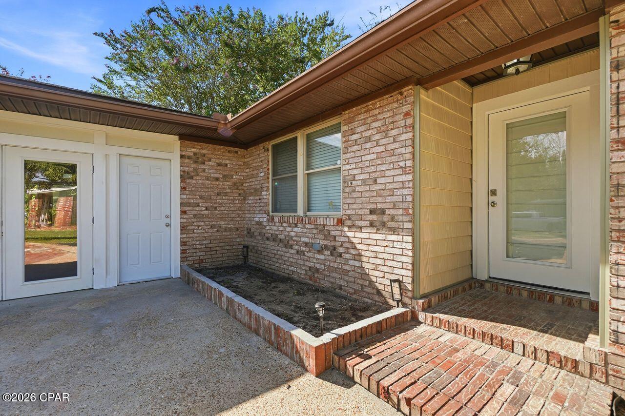 main property photo 42