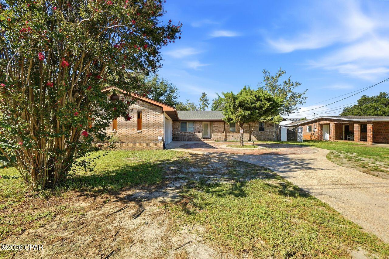 main property photo 49