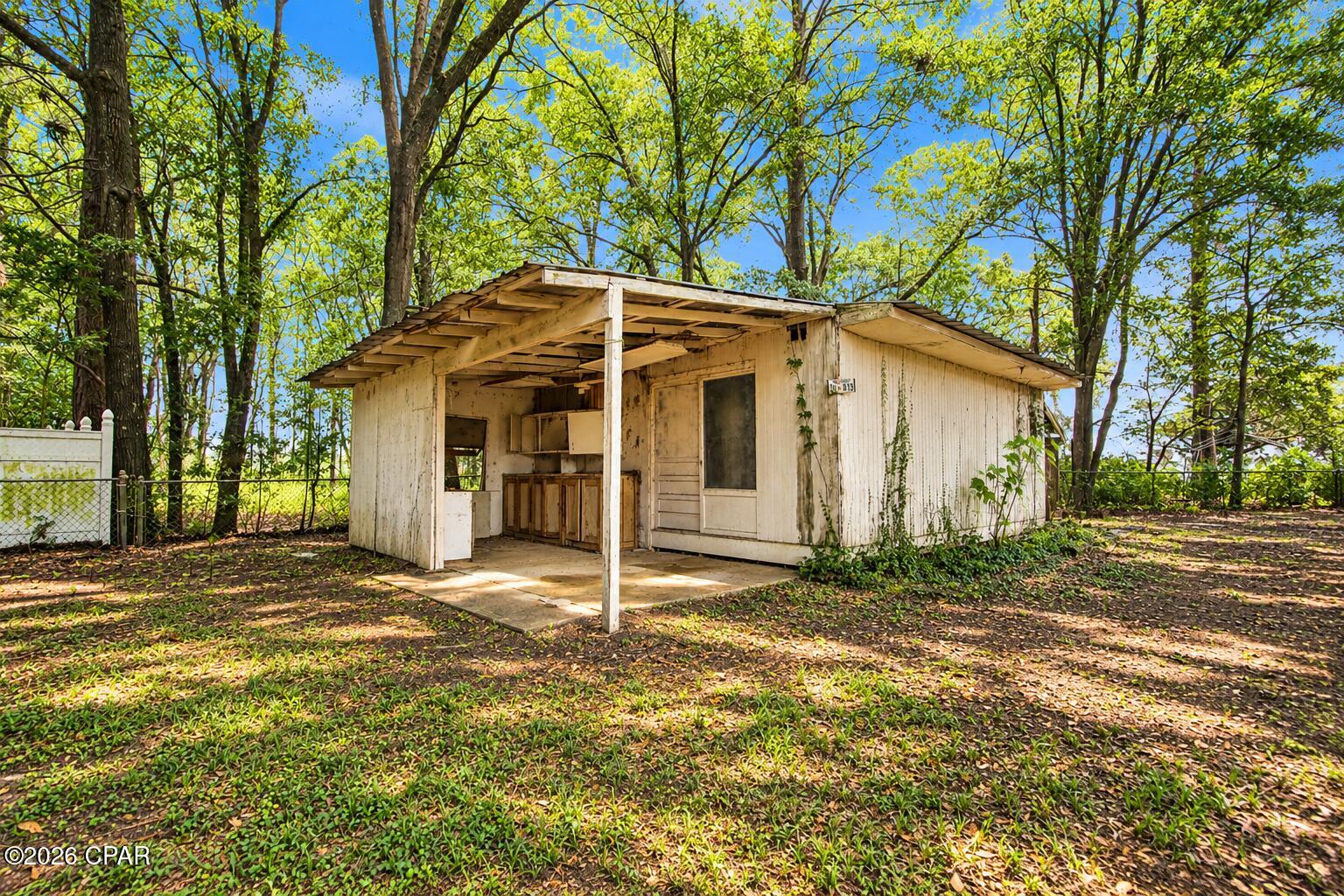 main property photo 23
