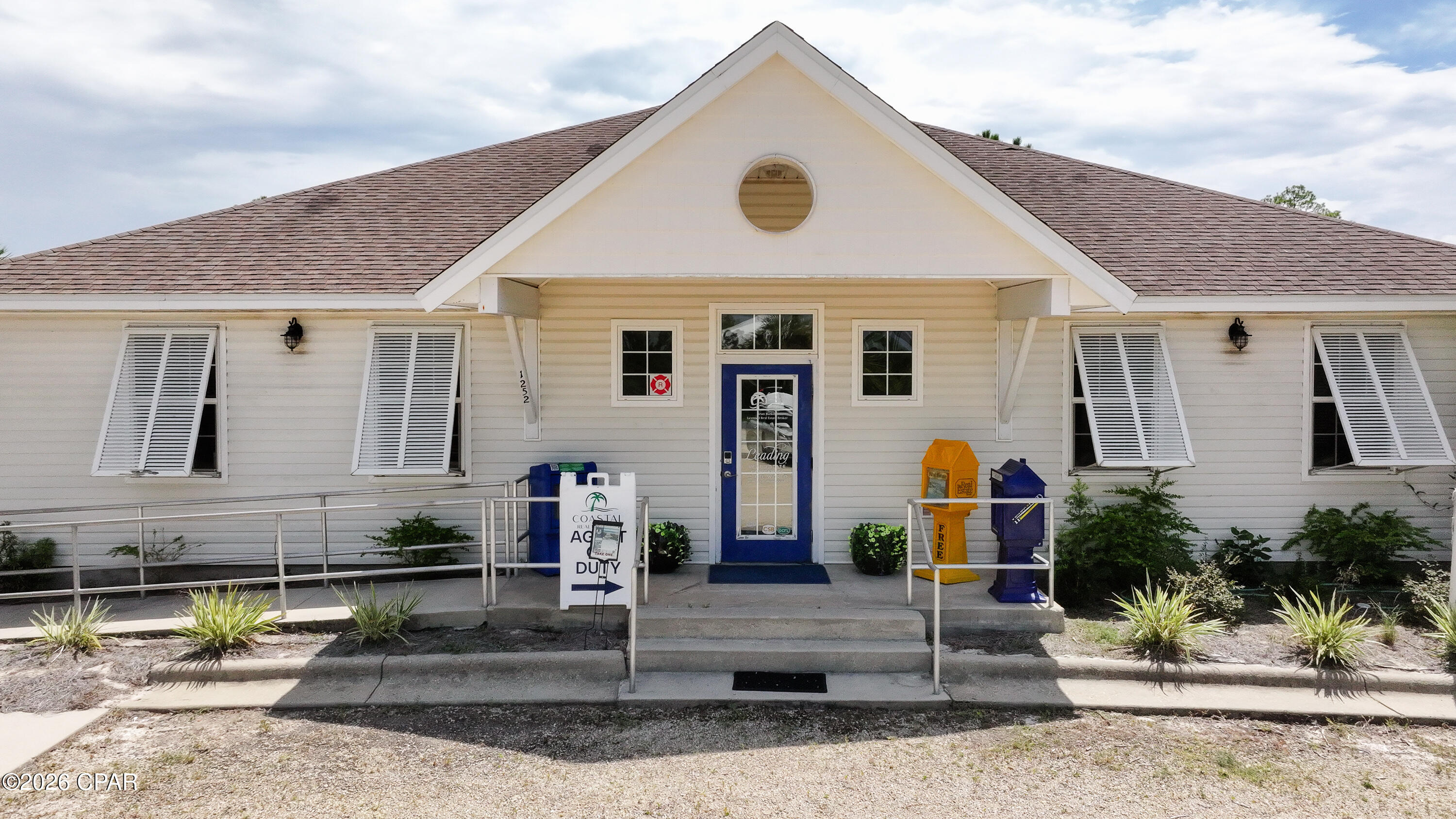 main property photo 34