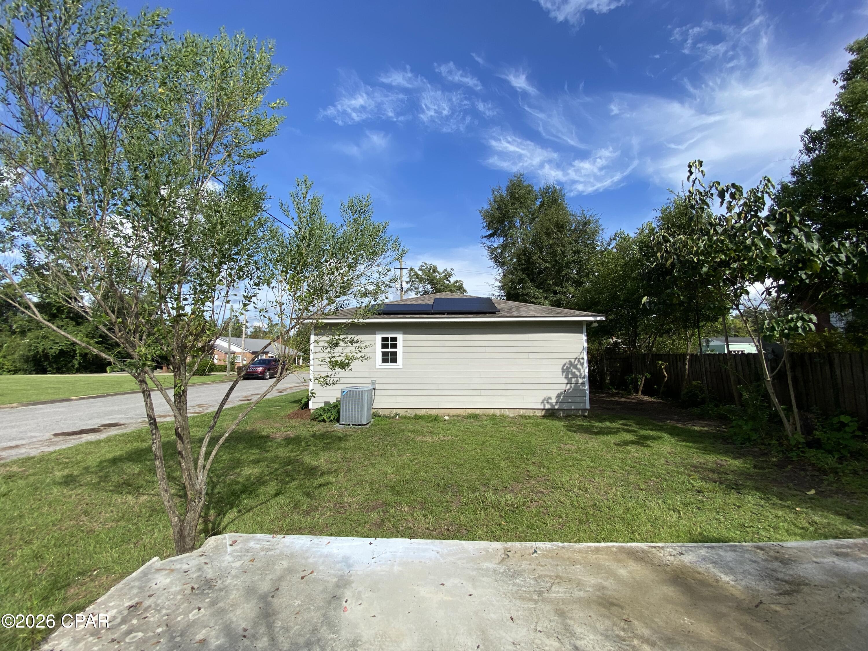 main property photo 41
